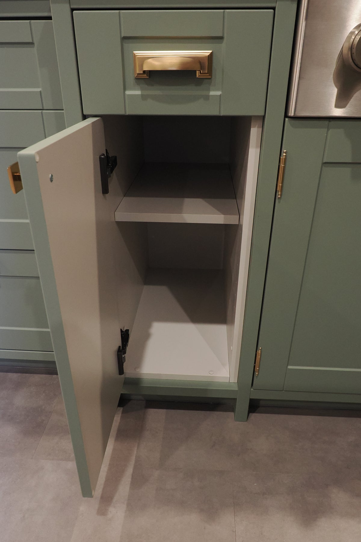 Wren Shaker Sage Green Matte Kitchen with Island