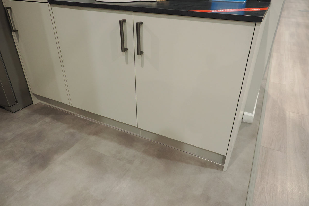 Wren Autograph Pebble Gray Matte Kitchen