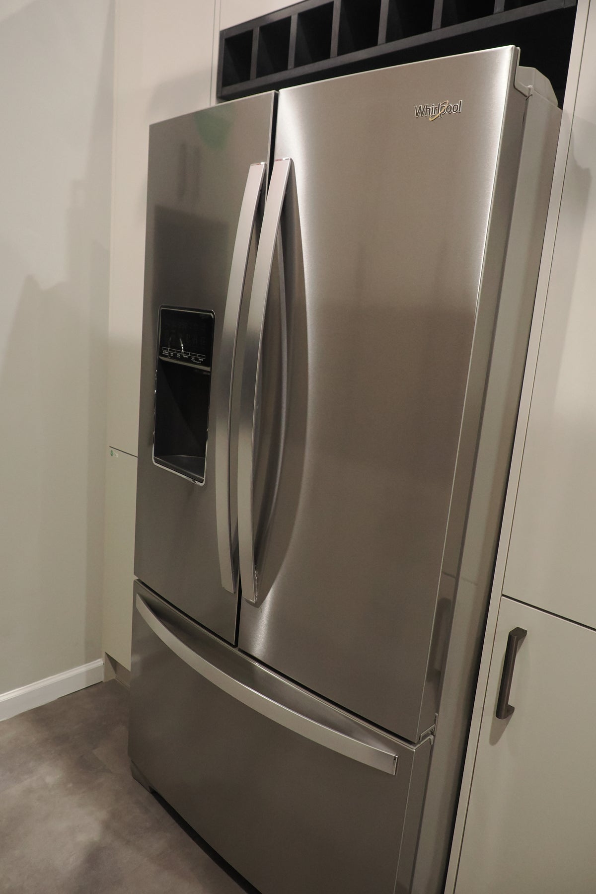 Wren Autograph Pebble Gray Matte Kitchen