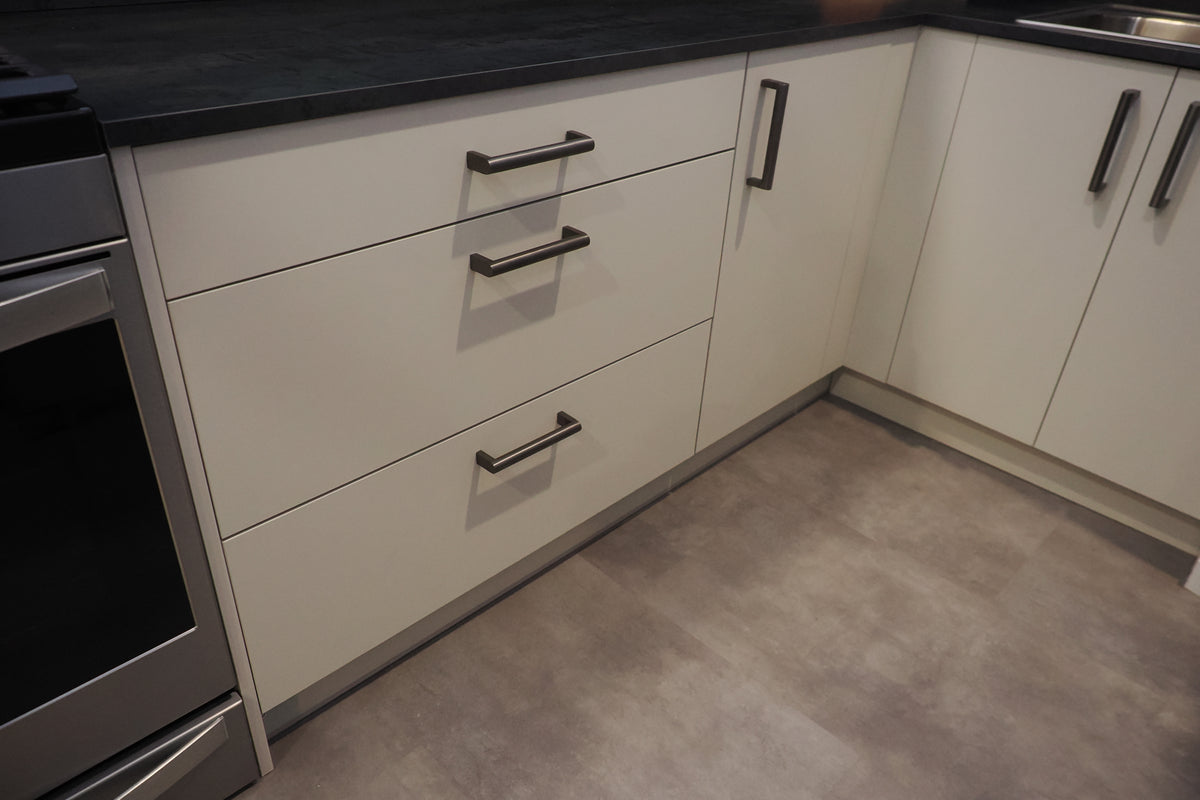Wren Autograph Pebble Gray Matte Kitchen