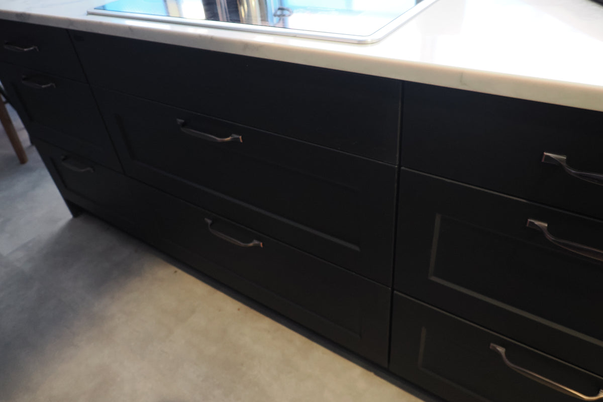 Wren Shaker Chelsea Juratek Black Kitchen with Island