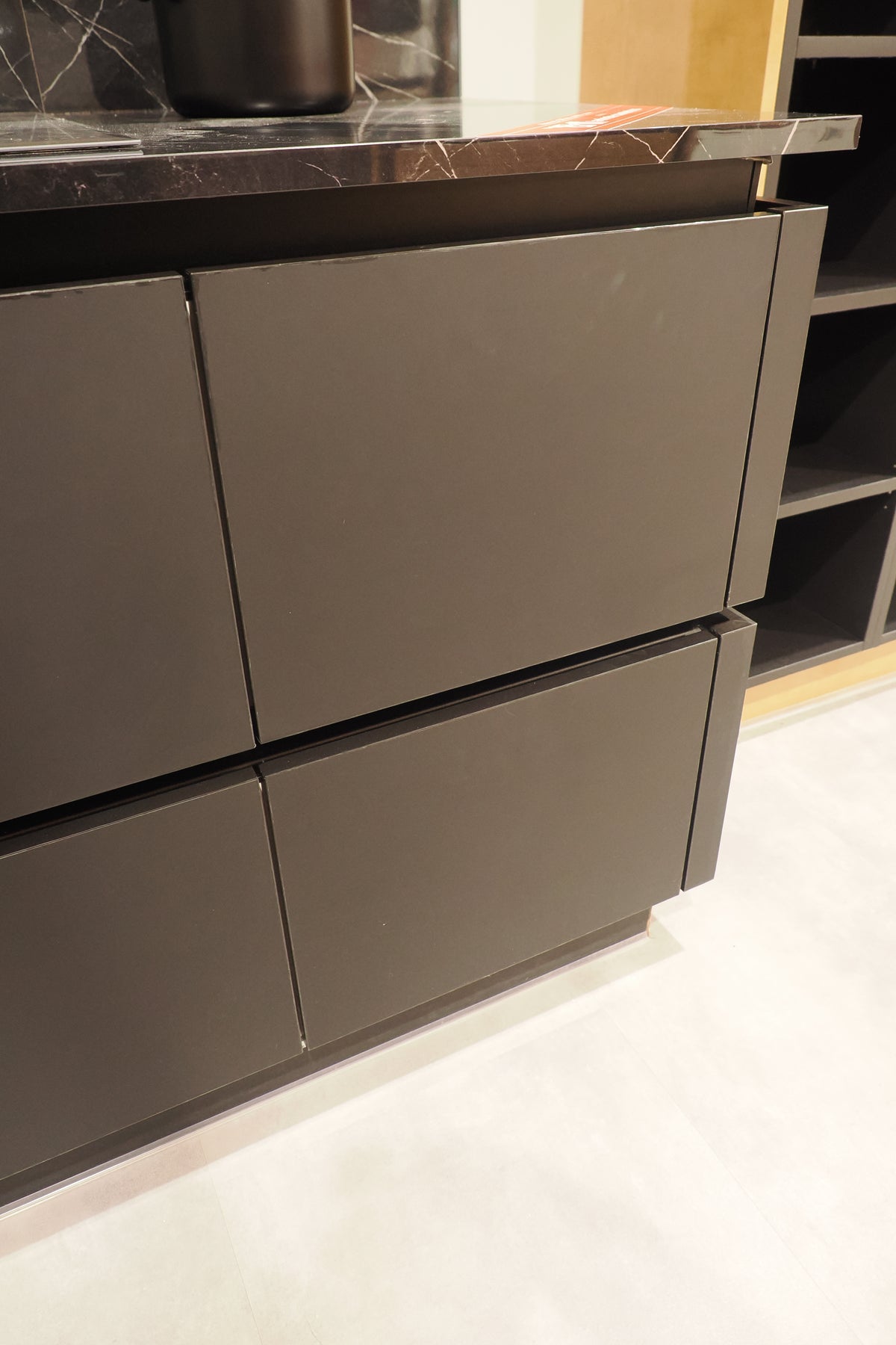 Wren Milano Ultra Kitchen with Cafe Appliances