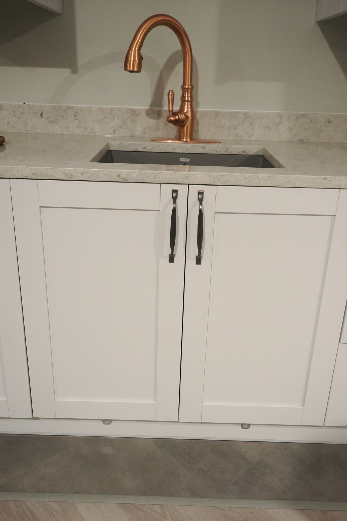 Wren Shaker Chalk White Matte Kitchen