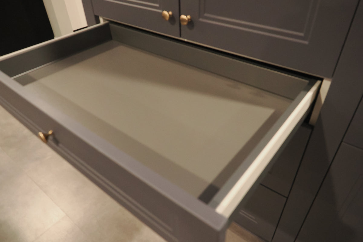 Wren Shaker Juratek Forest Green Matte Kitchen