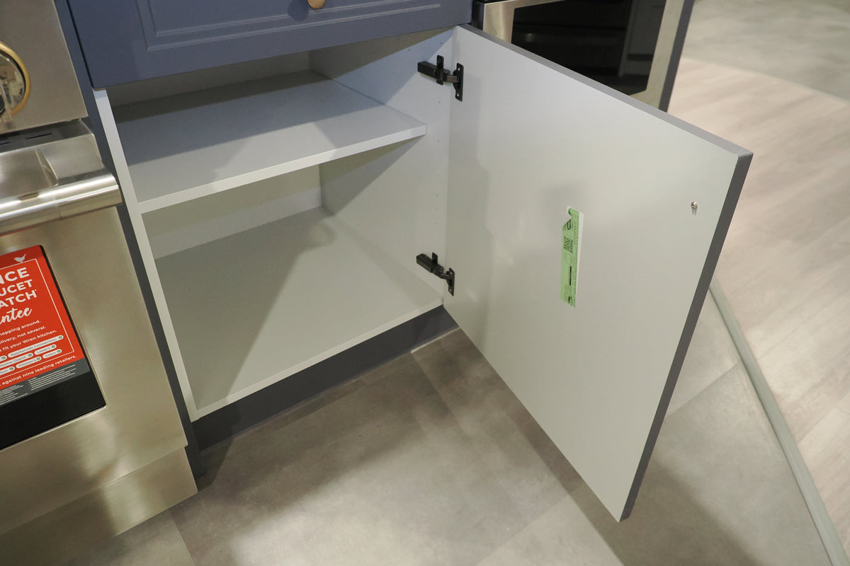 Wren Shaker Juratek Forest Green Matte Kitchen