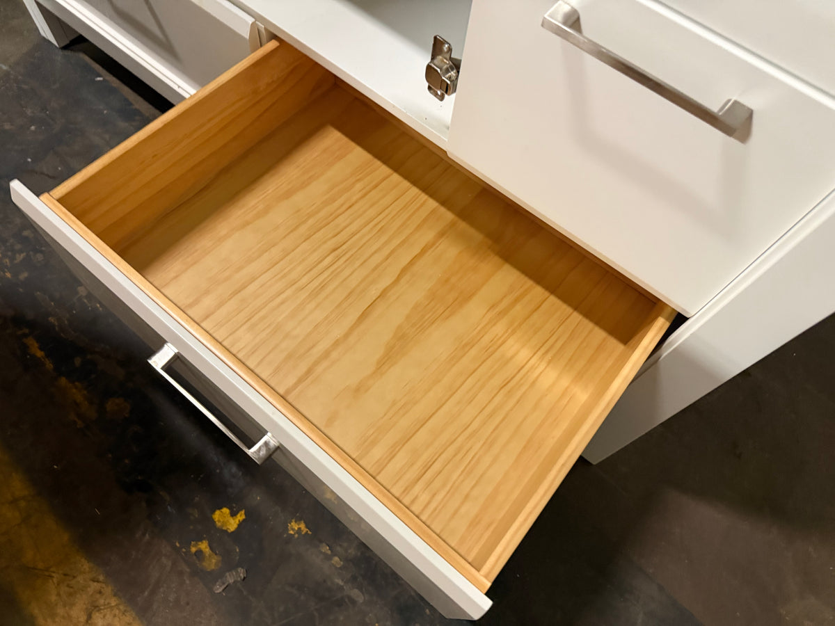 Fairmont Designs 49.5" Transitional White Freestanding Single Vanity