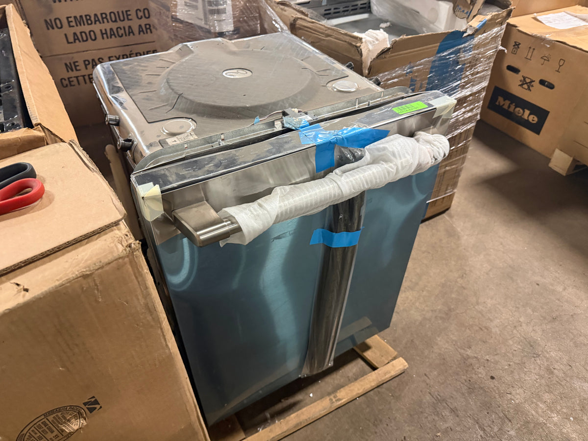 Cafe stainless steel 45 dBA dishwasher
