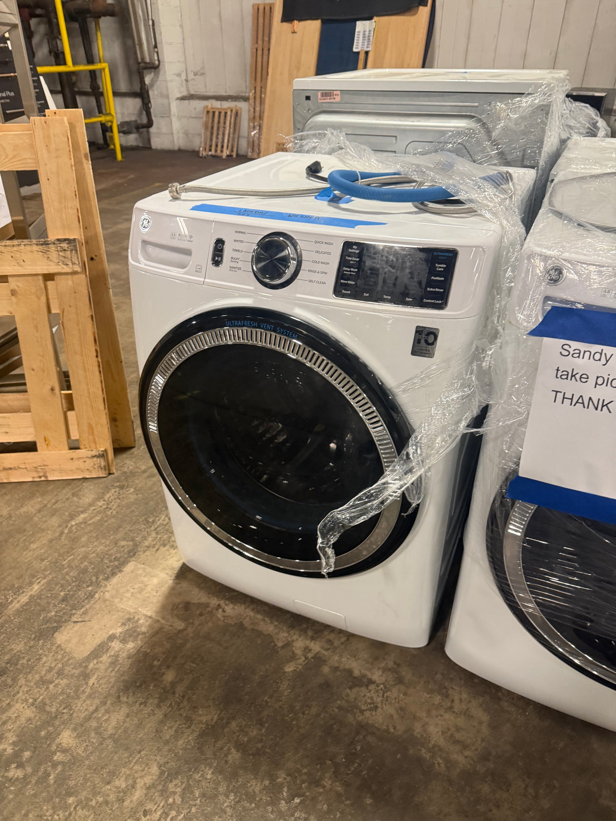 GE smart front load washer with sanitize oxi cycle