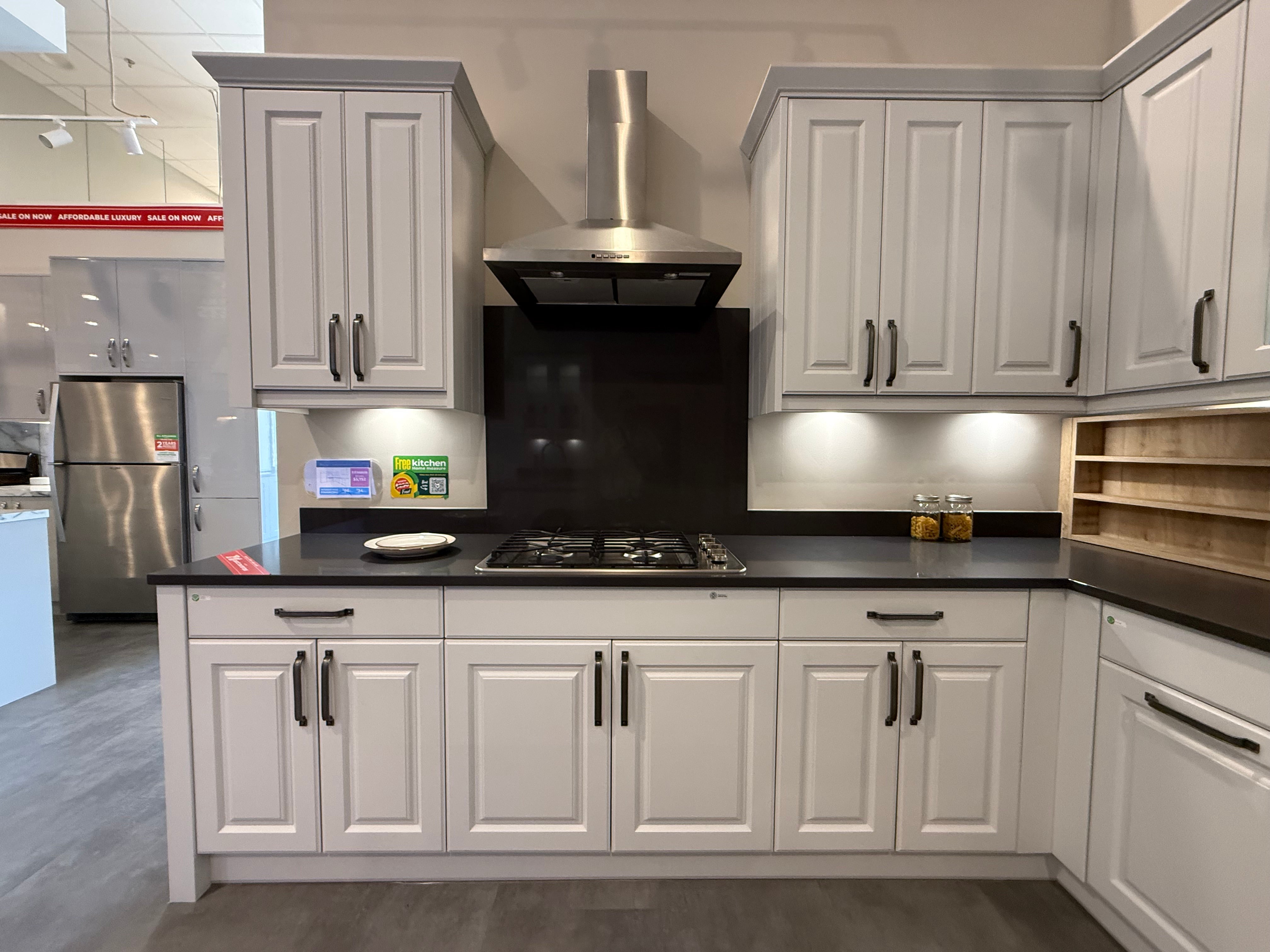 Wren Georgian Juratek Chalk White Matte Kitchen