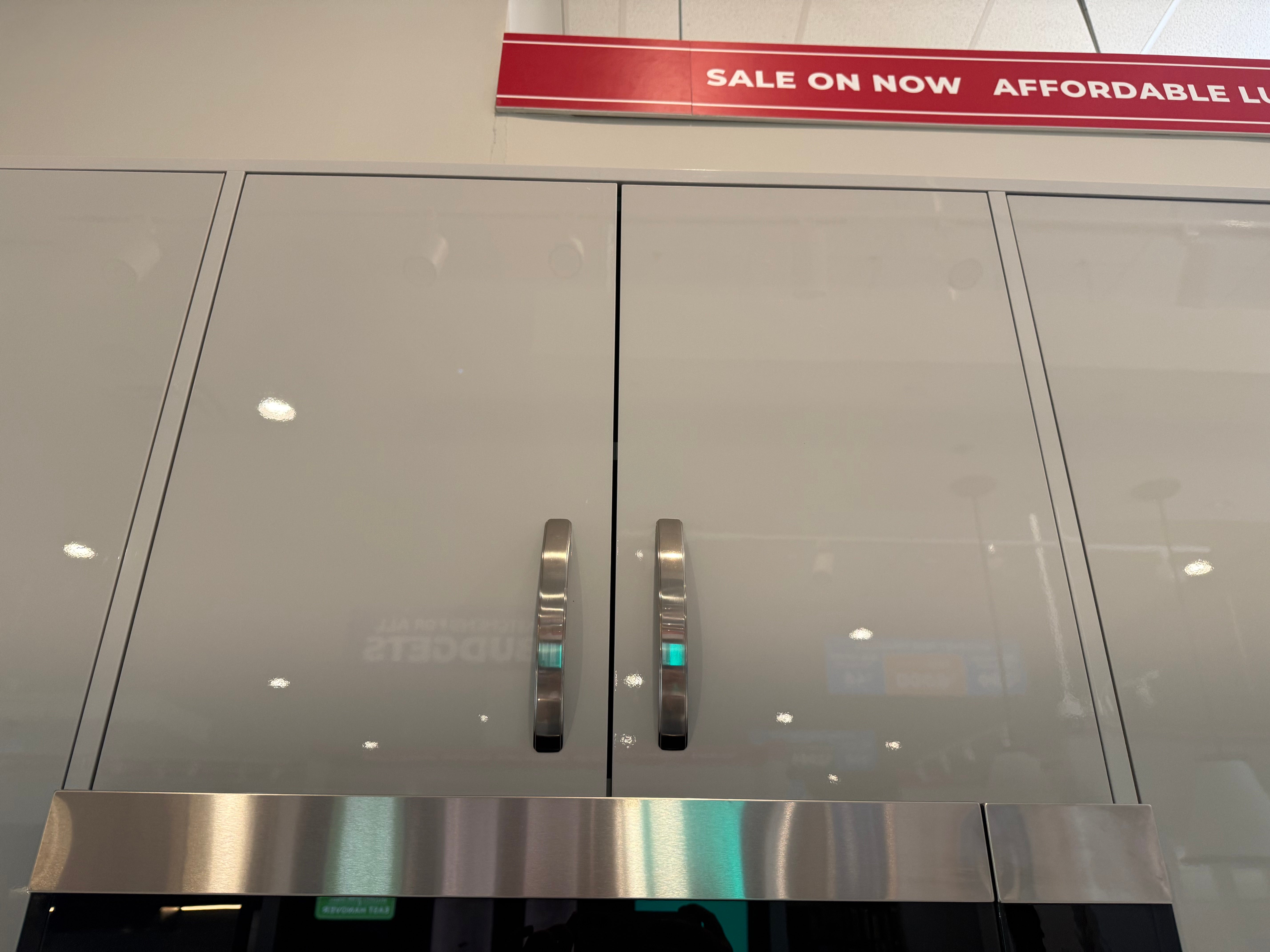 Wren Autograph Pebble Gray Gloss Kitchen with Island