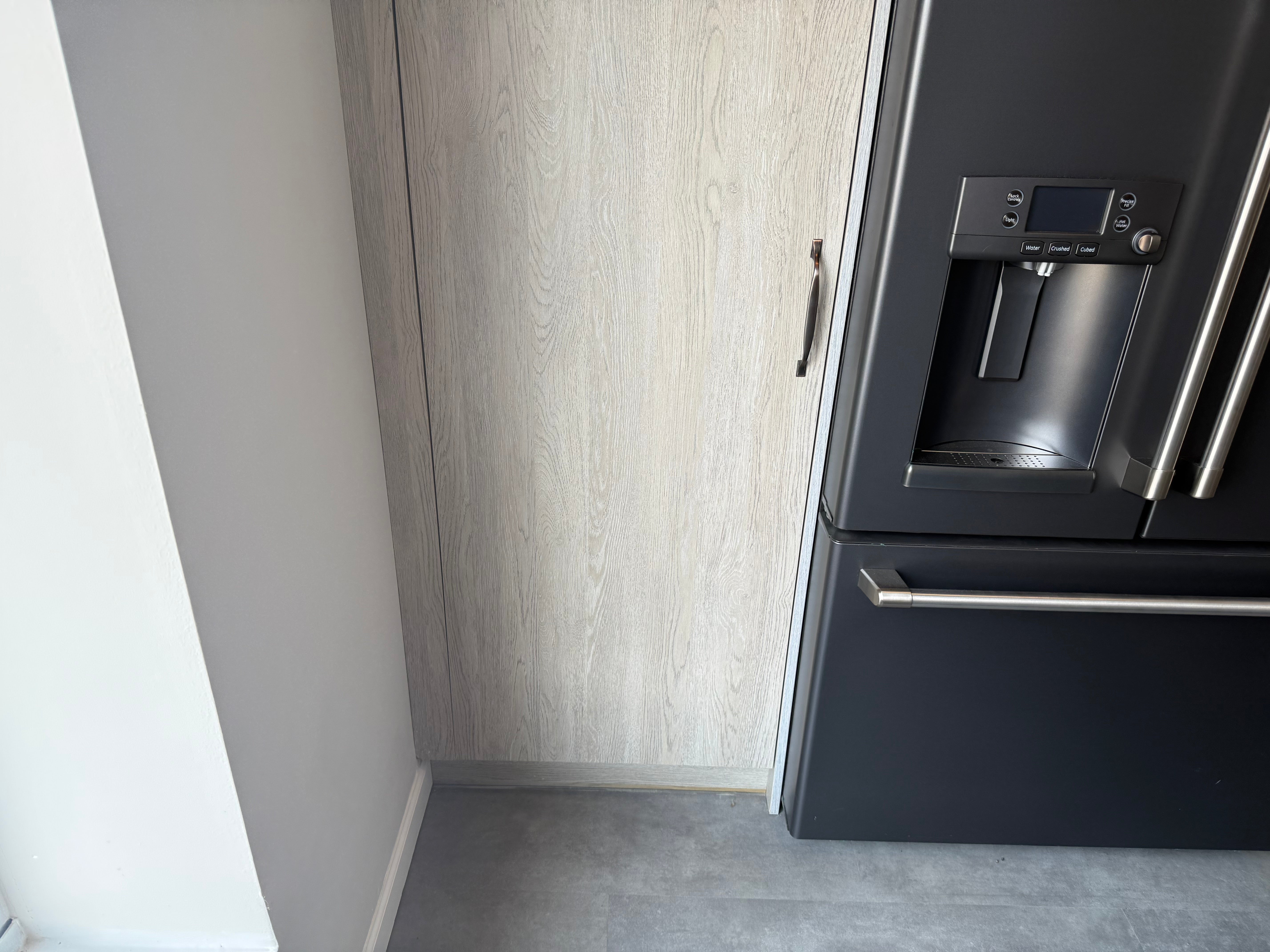 Wren Shaker Chelsea Juratek Pillow Matte and Elements Limed Oak Matte Kitchen