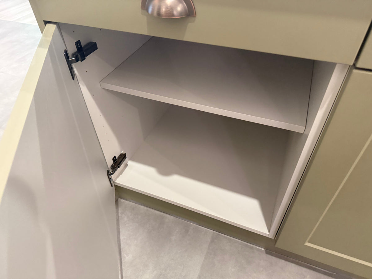 Wren Shaker Chelsea Juratek Olive Green & Ceramic Matte Kitchen