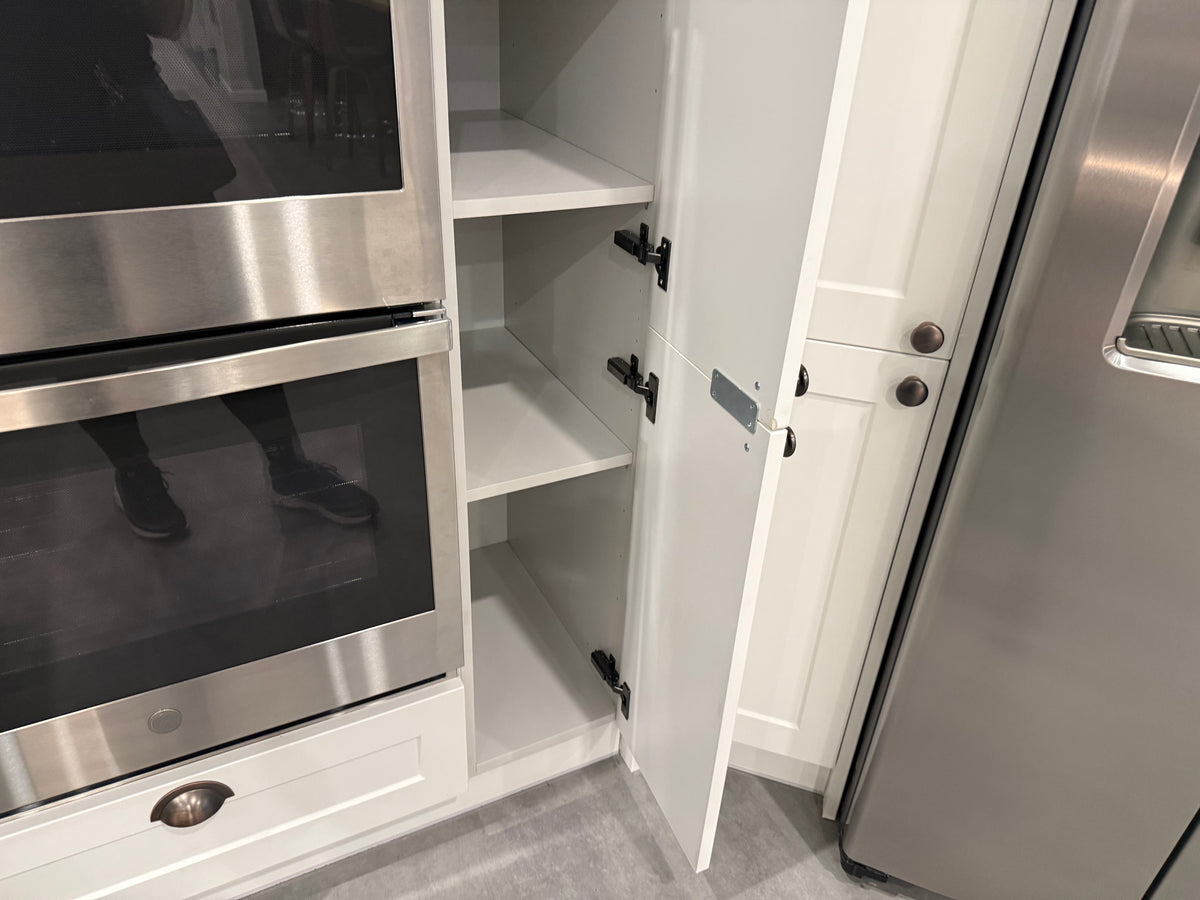 Wren Shaker Chelsea Juratek Olive Green & Ceramic Matte Kitchen