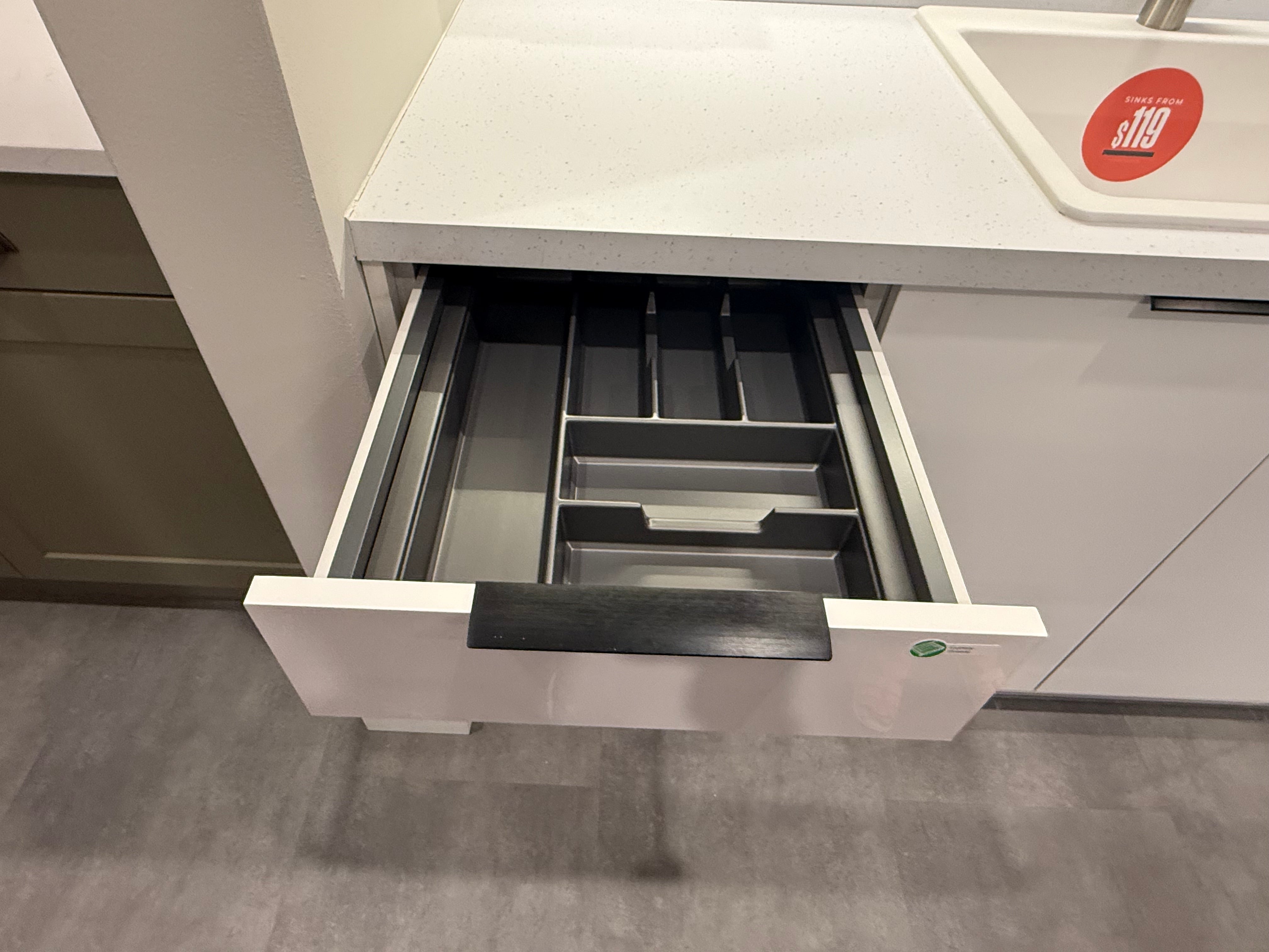 Wren Ultra Bianco Gloss Kitchen