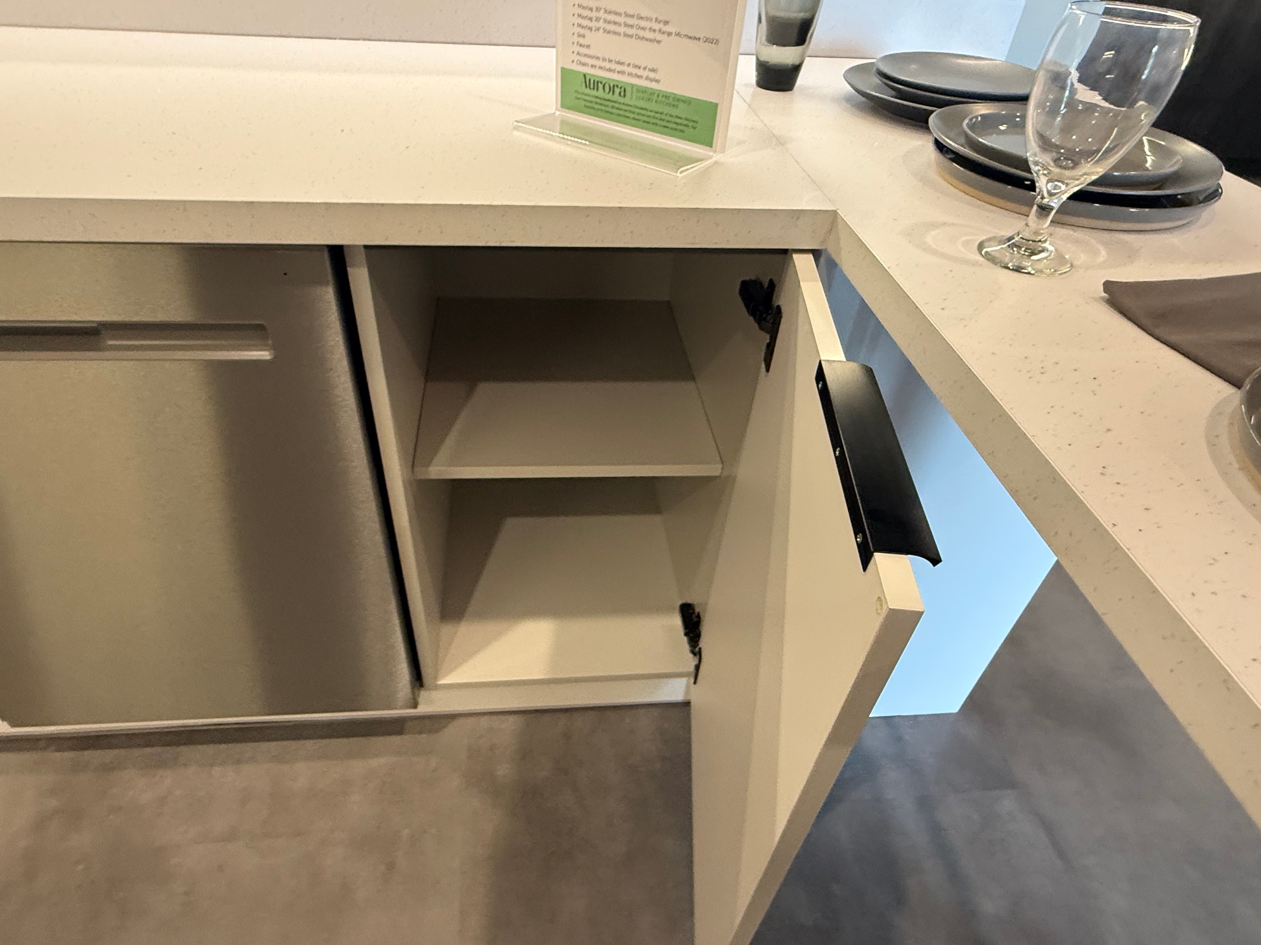 Wren Ultra Bianco Gloss Kitchen