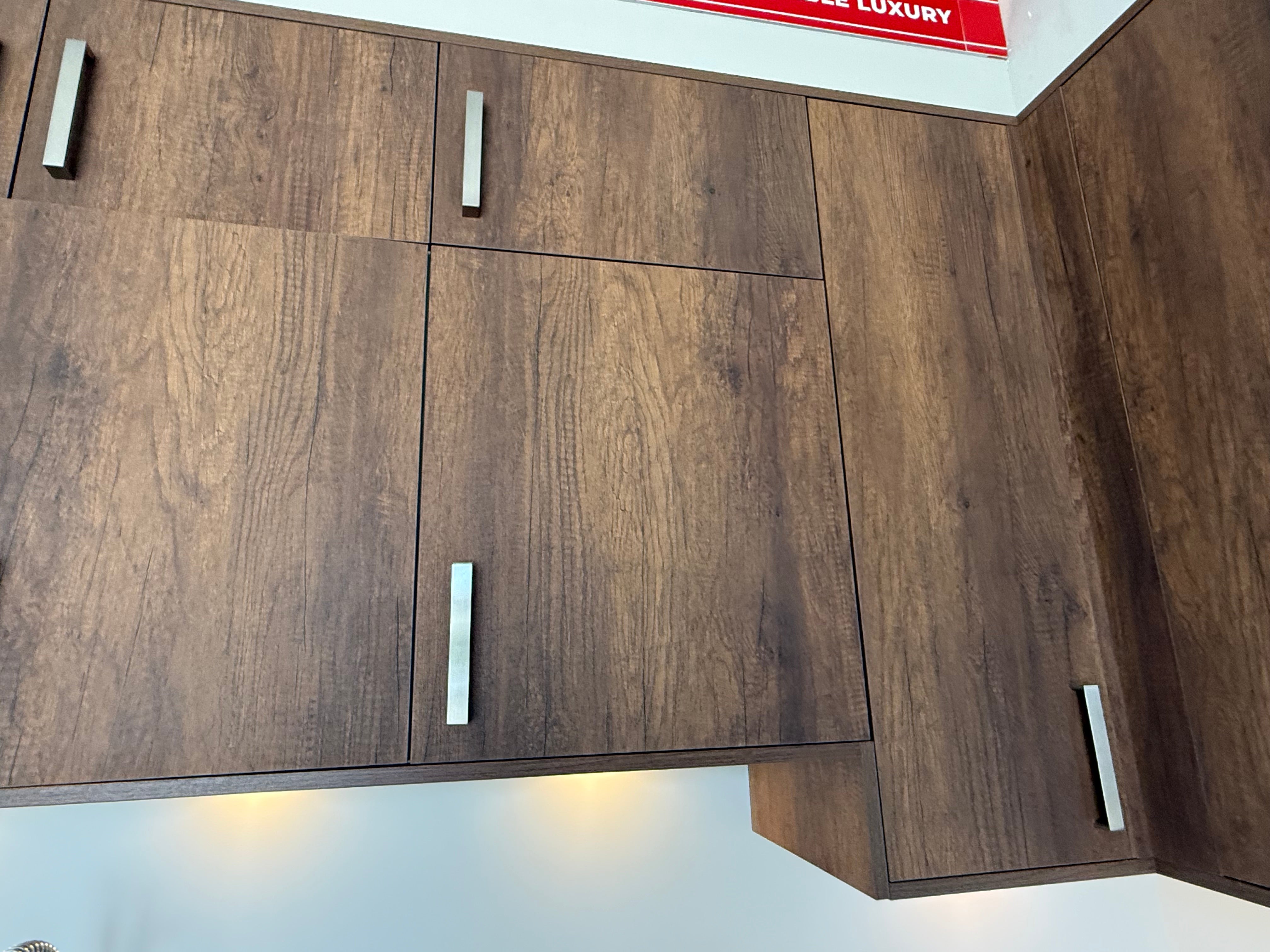 Wren Ultra Eden Green Gloss & Elements Saddle Oak Matte Kitchen