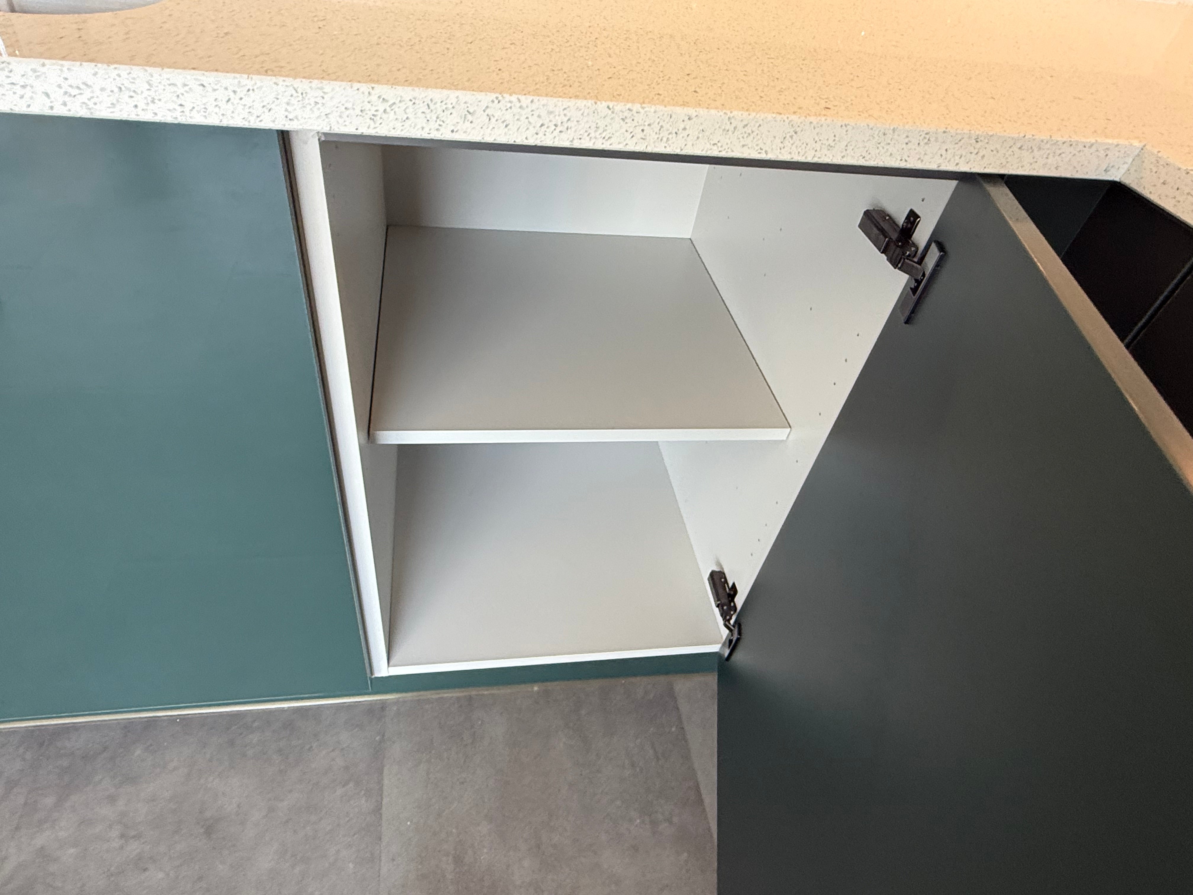 Wren Ultra Eden Green Gloss & Elements Saddle Oak Matte Kitchen