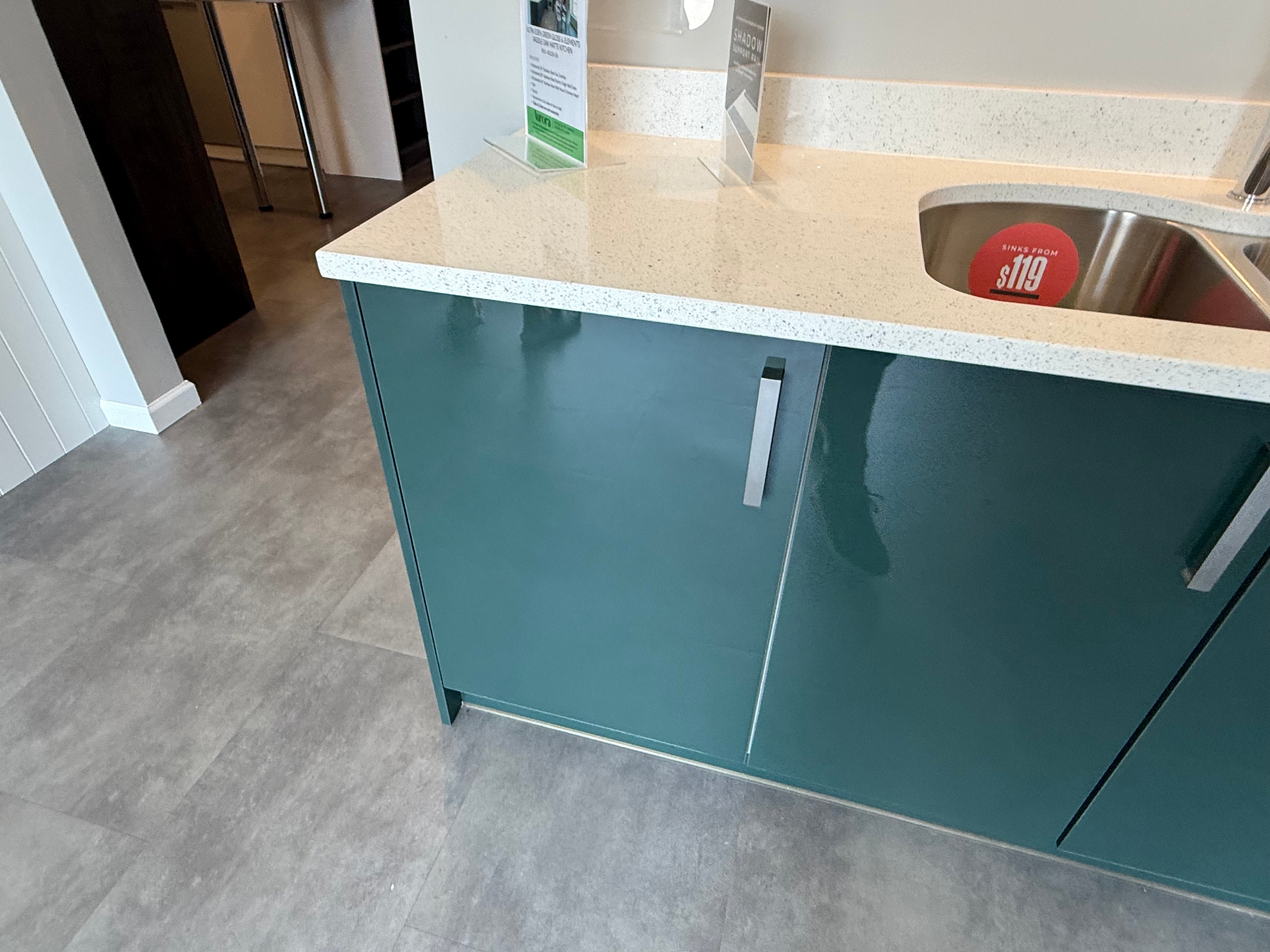 Wren Ultra Eden Green Gloss & Elements Saddle Oak Matte Kitchen