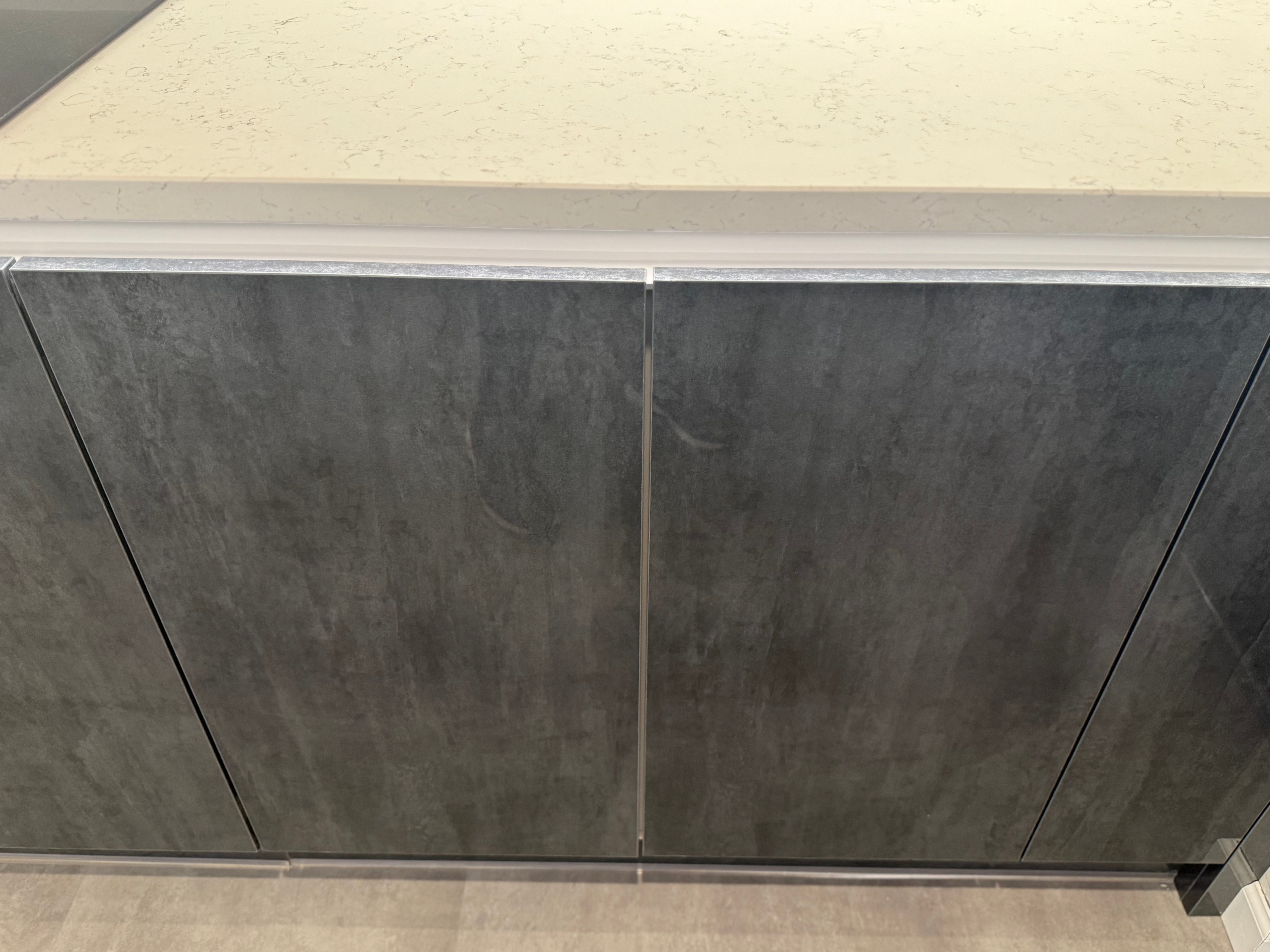 Wren Milano Elements Mettallic Slate Gloss & Ultra Pencil Gray Gloss Kitchen
