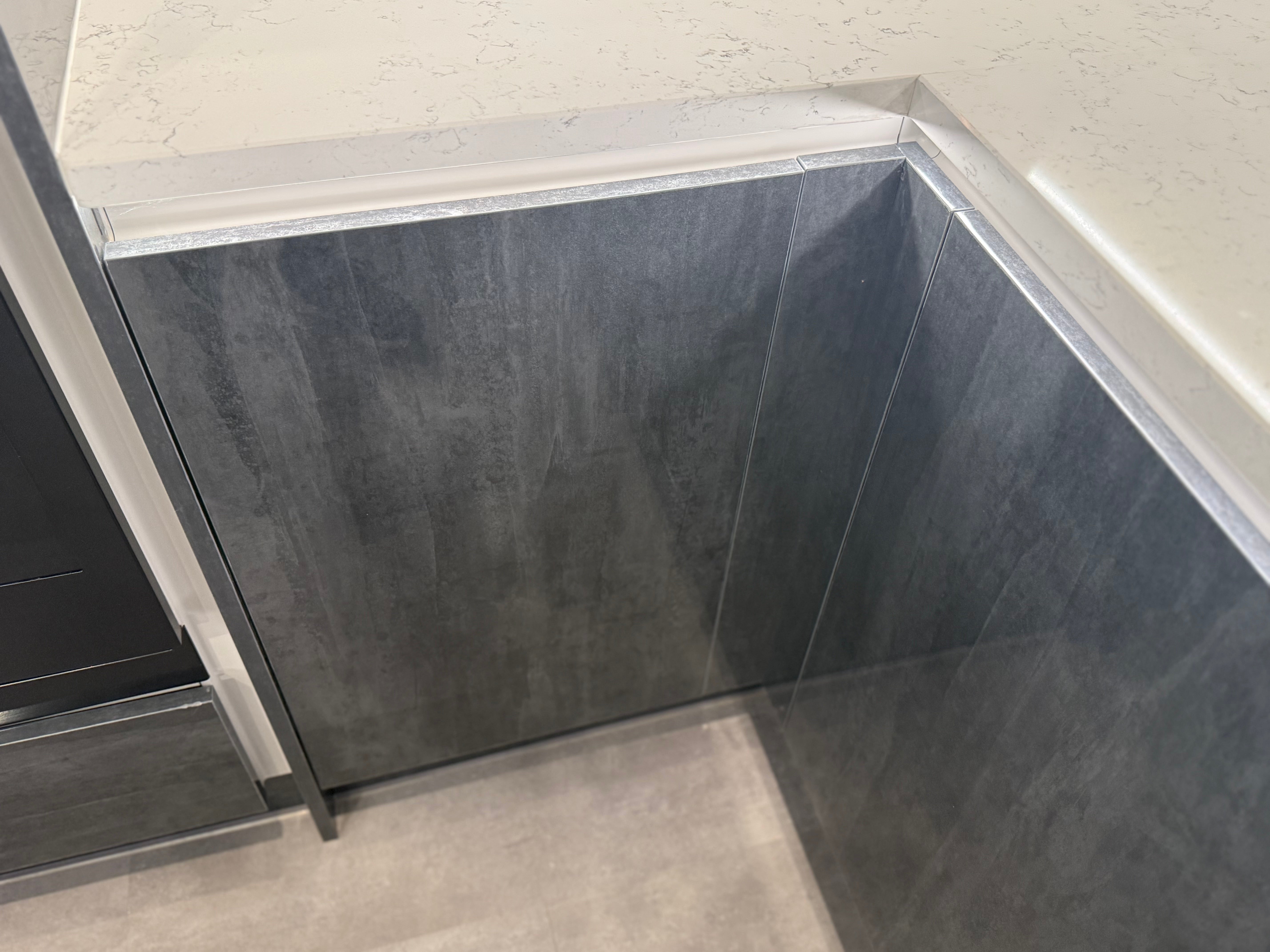 Wren Milano Elements Mettallic Slate Gloss & Ultra Pencil Gray Gloss Kitchen
