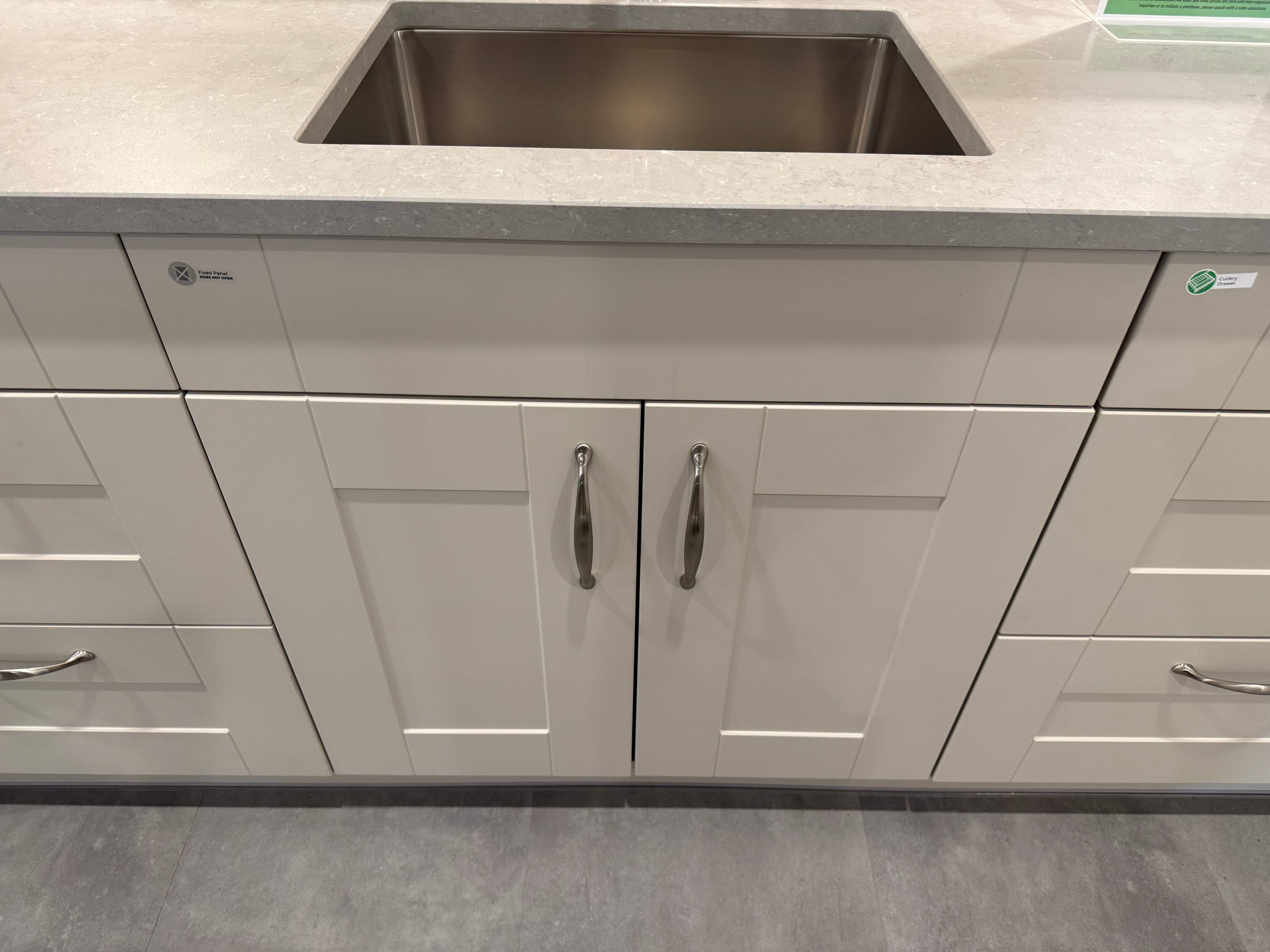 Wren Shaker Classic Cashmere Matte Kitchen Wall