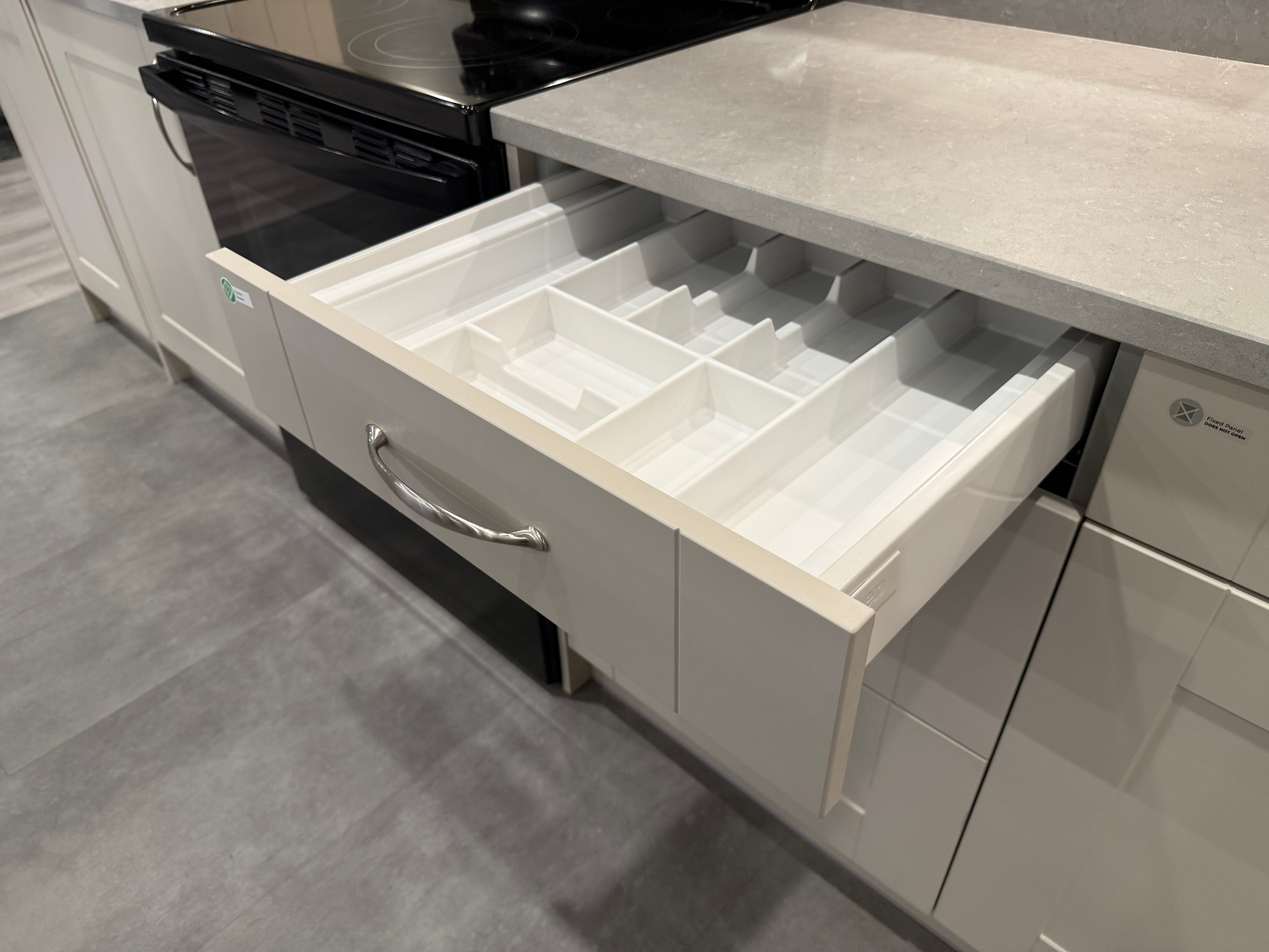 Wren Shaker Classic Cashmere Matte Kitchen Wall