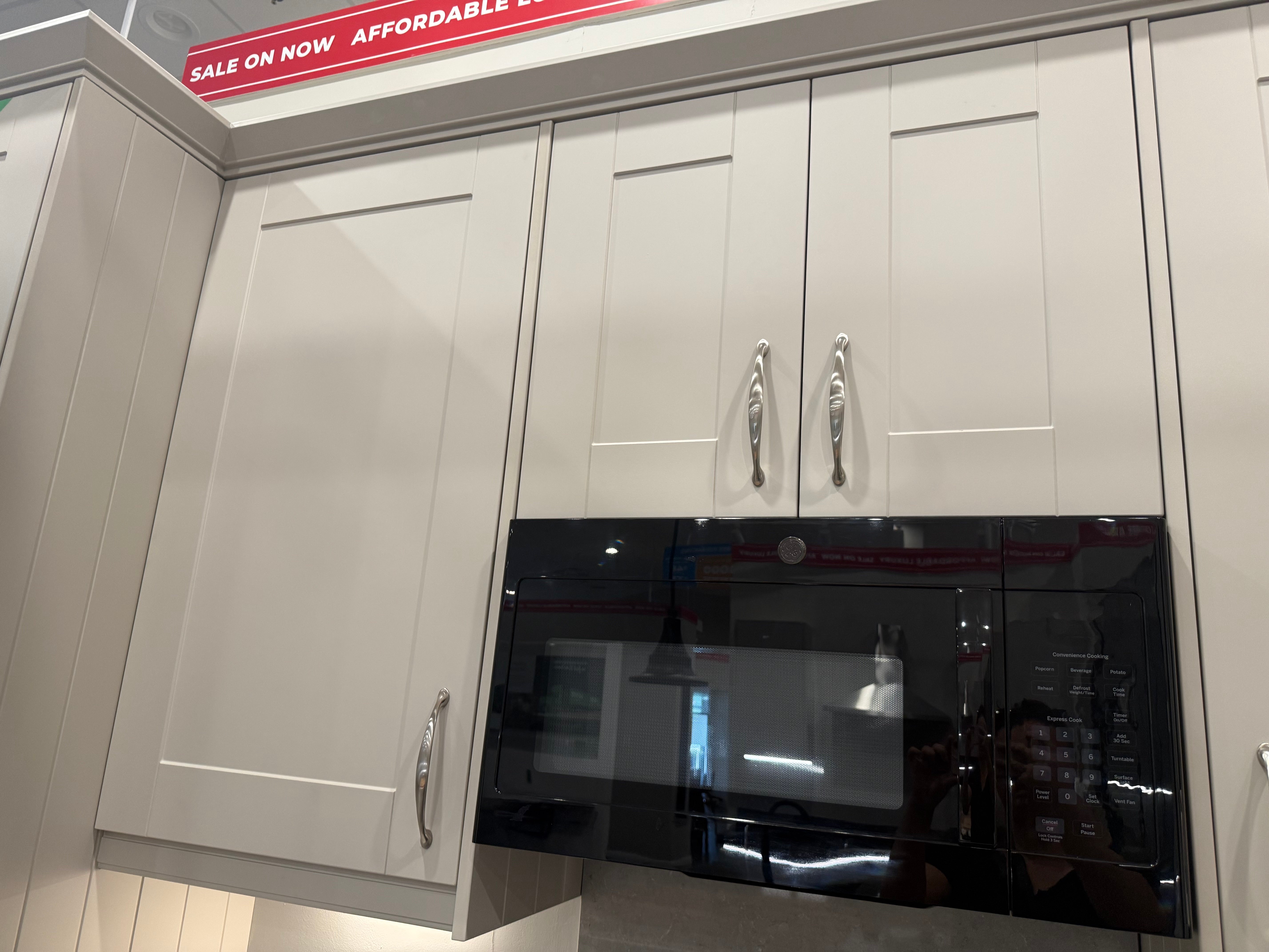 Wren Shaker Classic Cashmere Matte Kitchen Wall