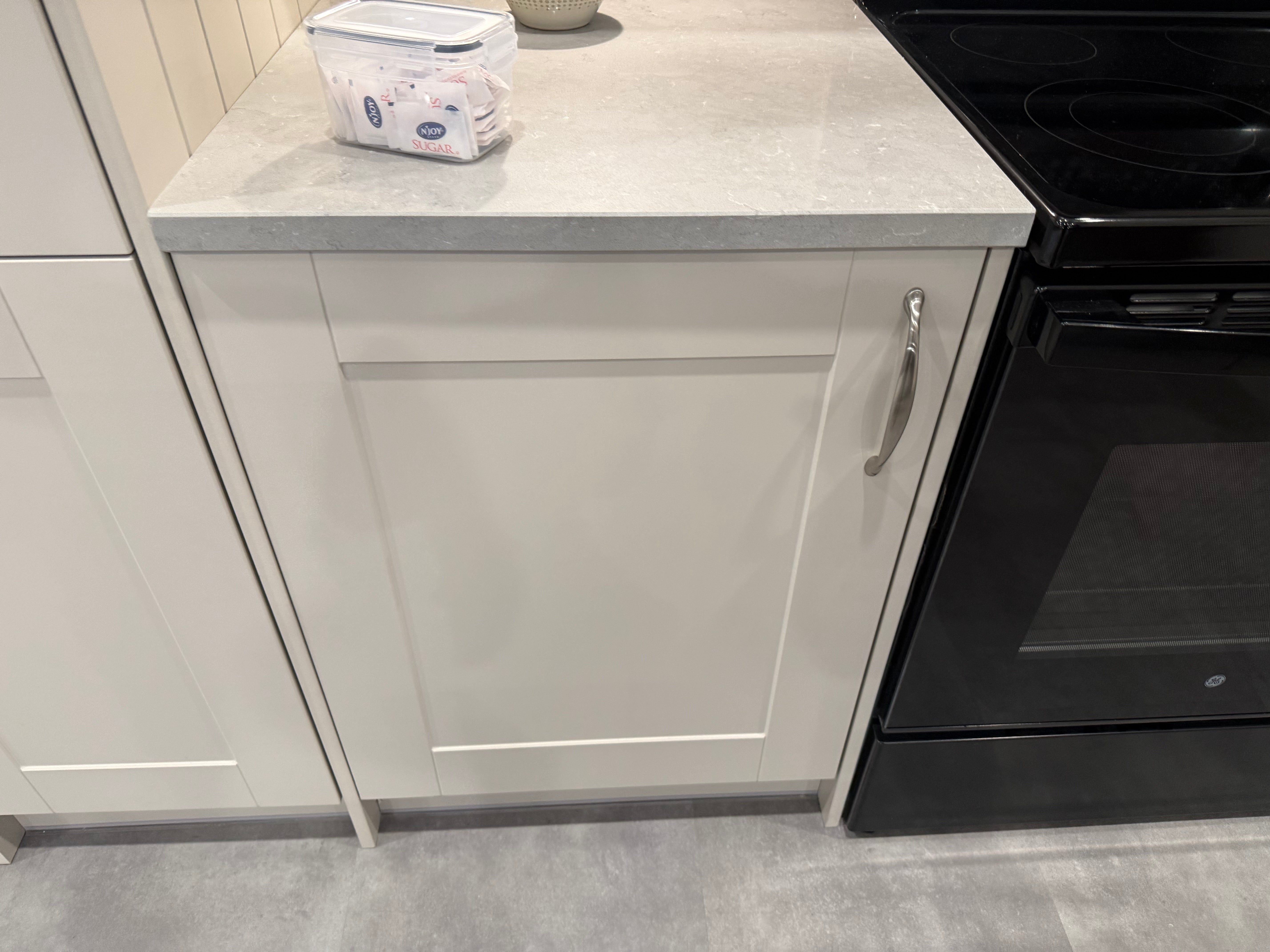 Wren Shaker Classic Cashmere Matte Kitchen Wall
