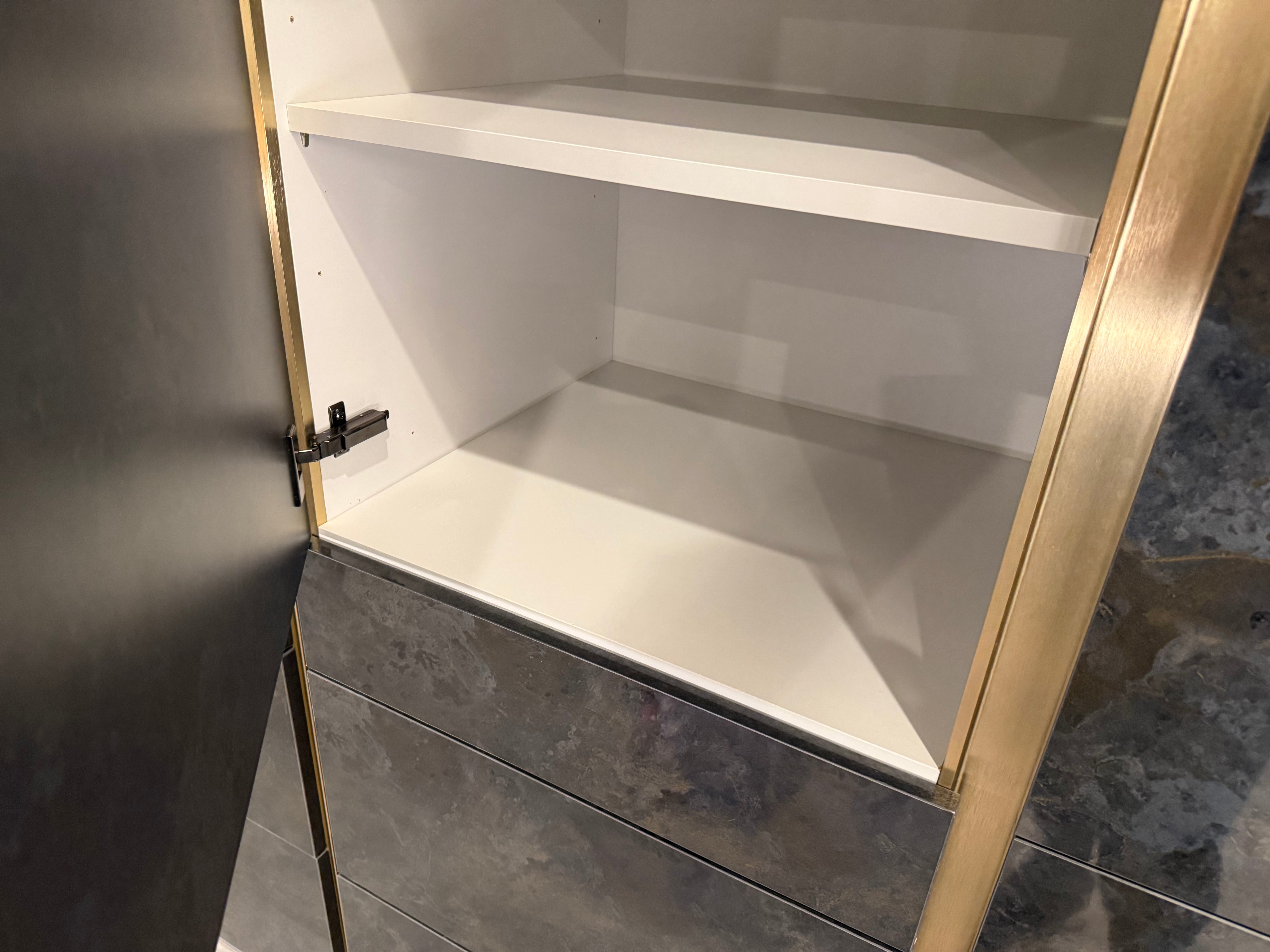 Wren Milano Elements Metallic Night Gloss & Ultra Cloud Gloss Kitchen