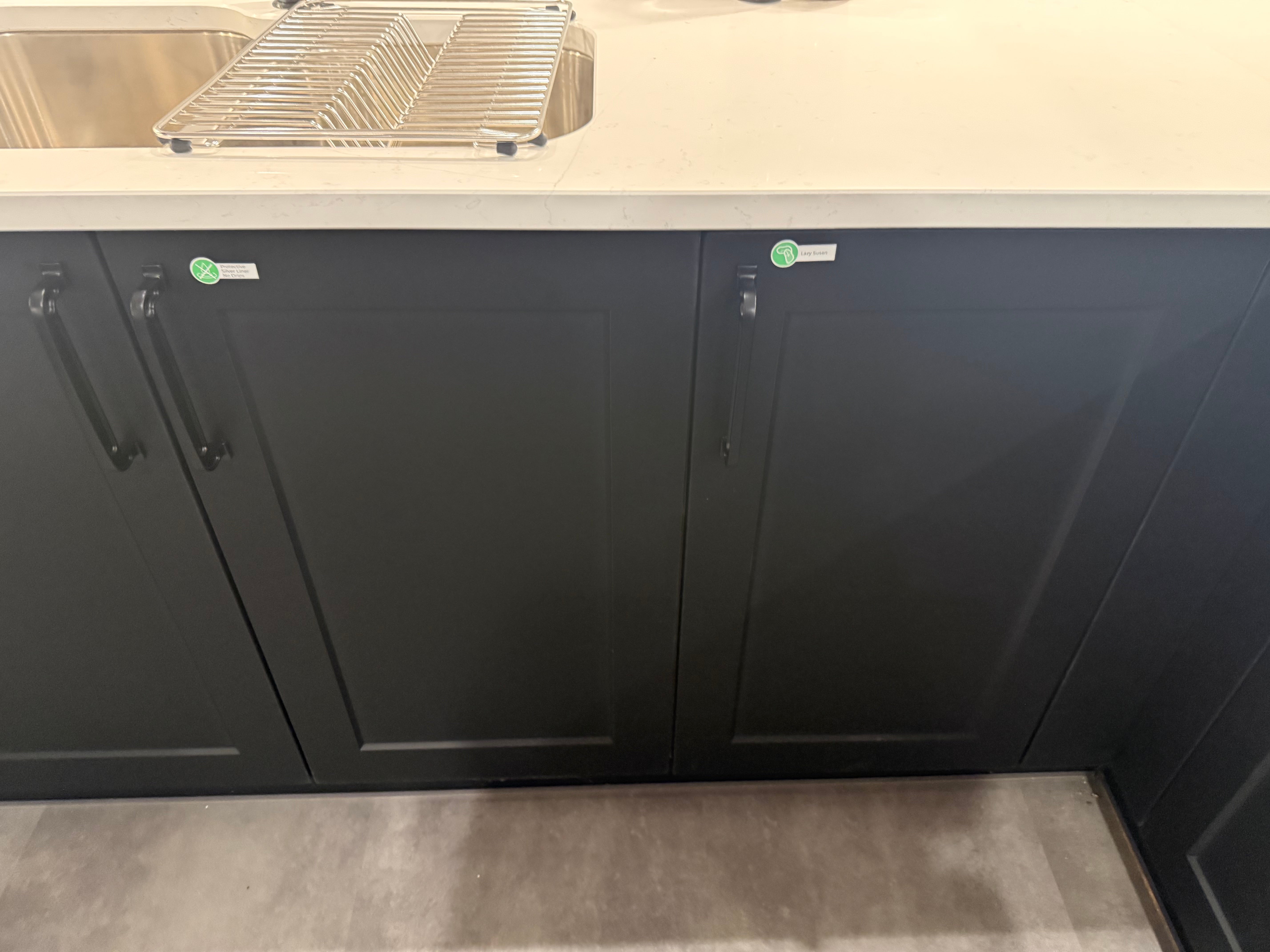Wren Shaker Chelsea Juratek Nero Matte Kitchen