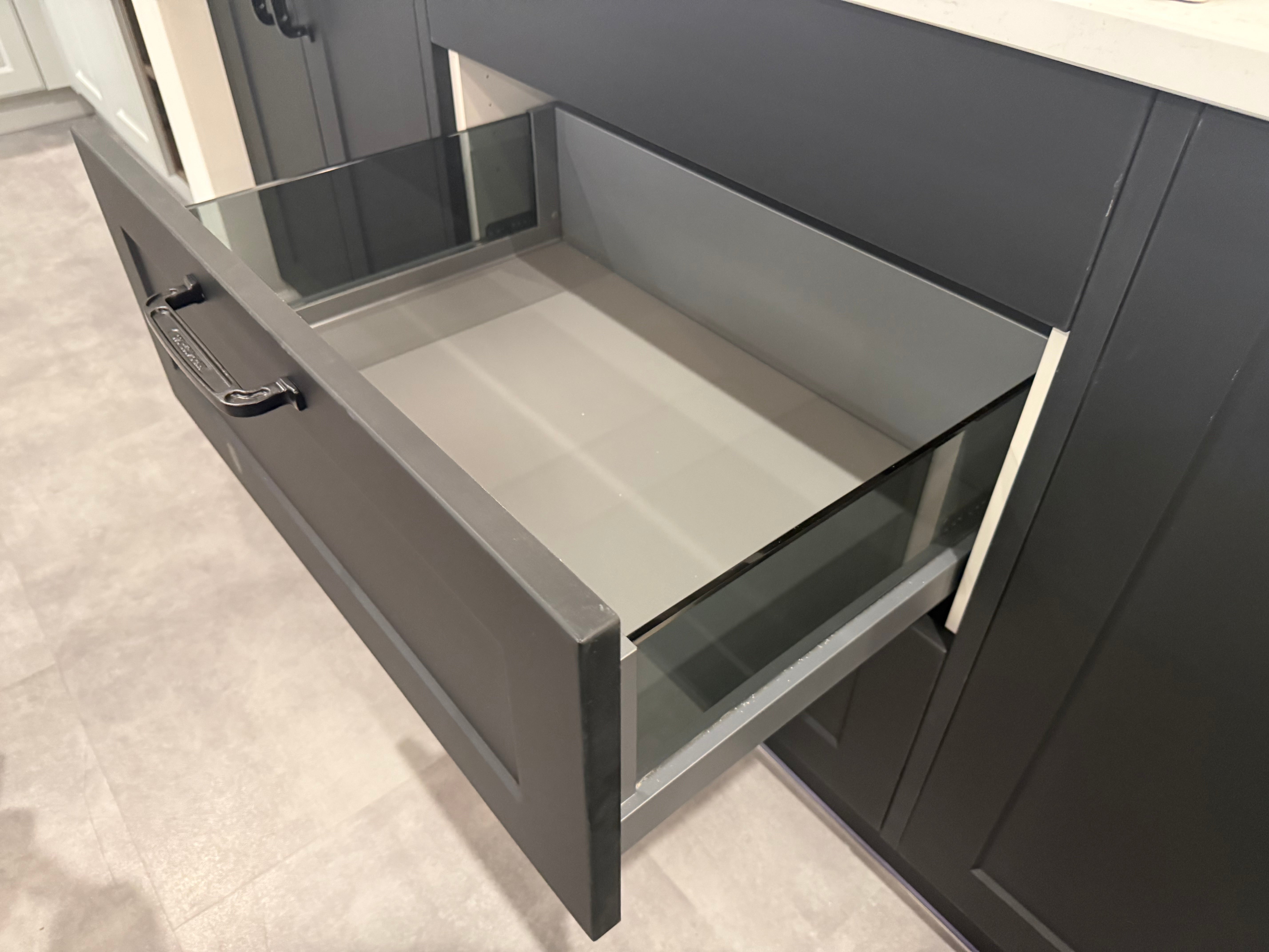 Wren Shaker Chelsea Juratek Nero Matte Kitchen