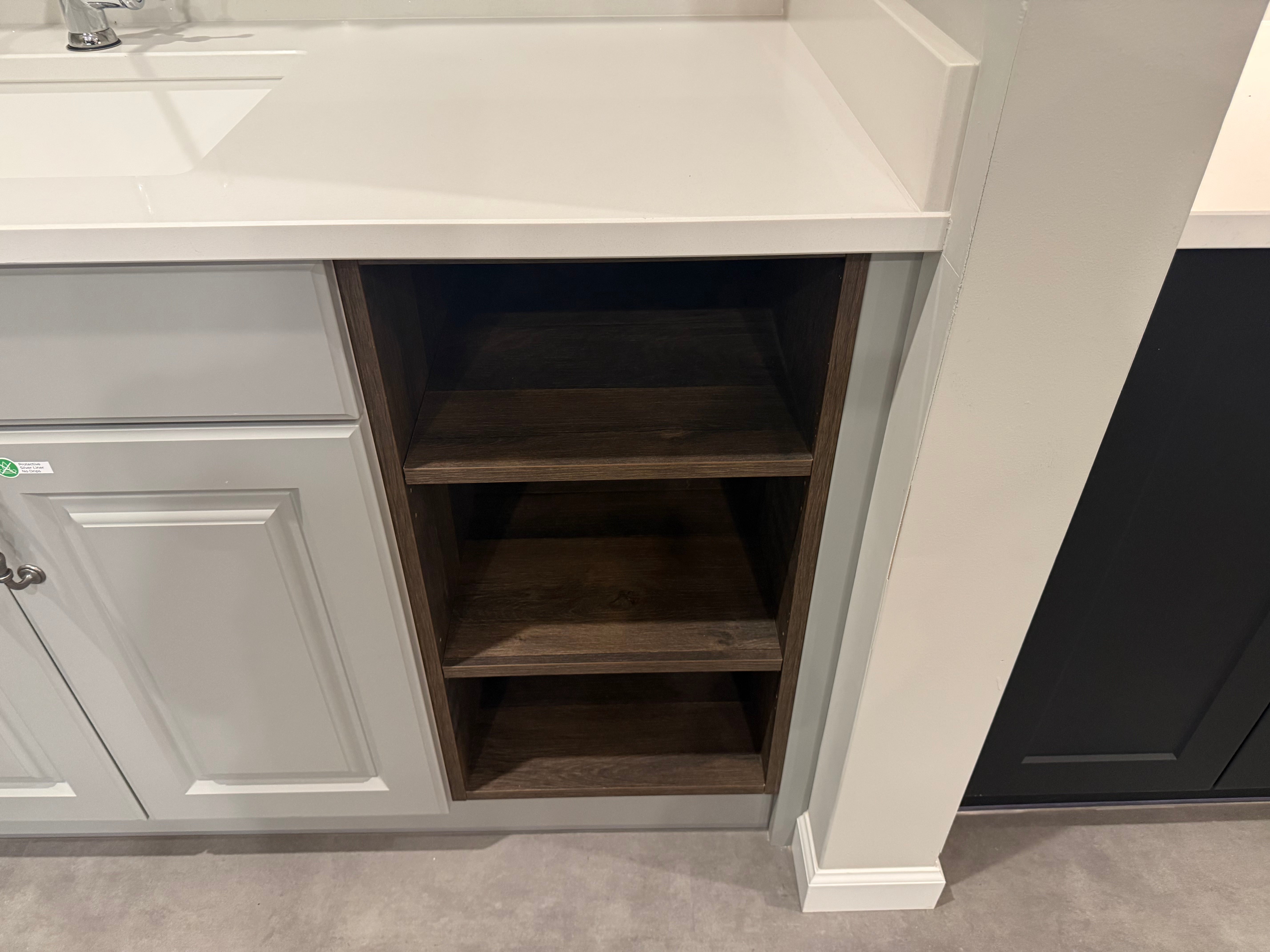 Wren Georgian Juratek Ash Gray Matte Kitchen Corner
