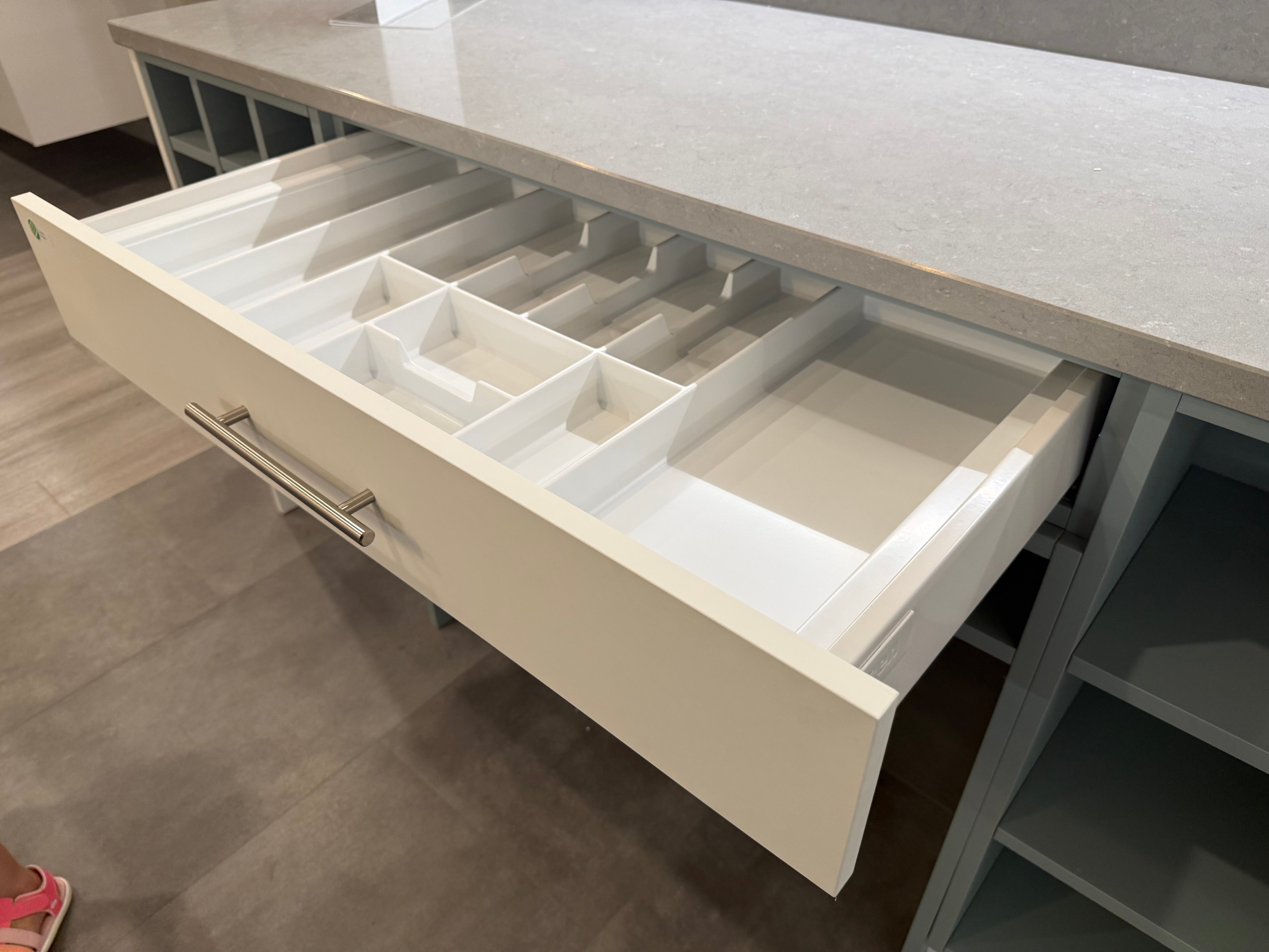 Wren Autograph White Silk Kitchen