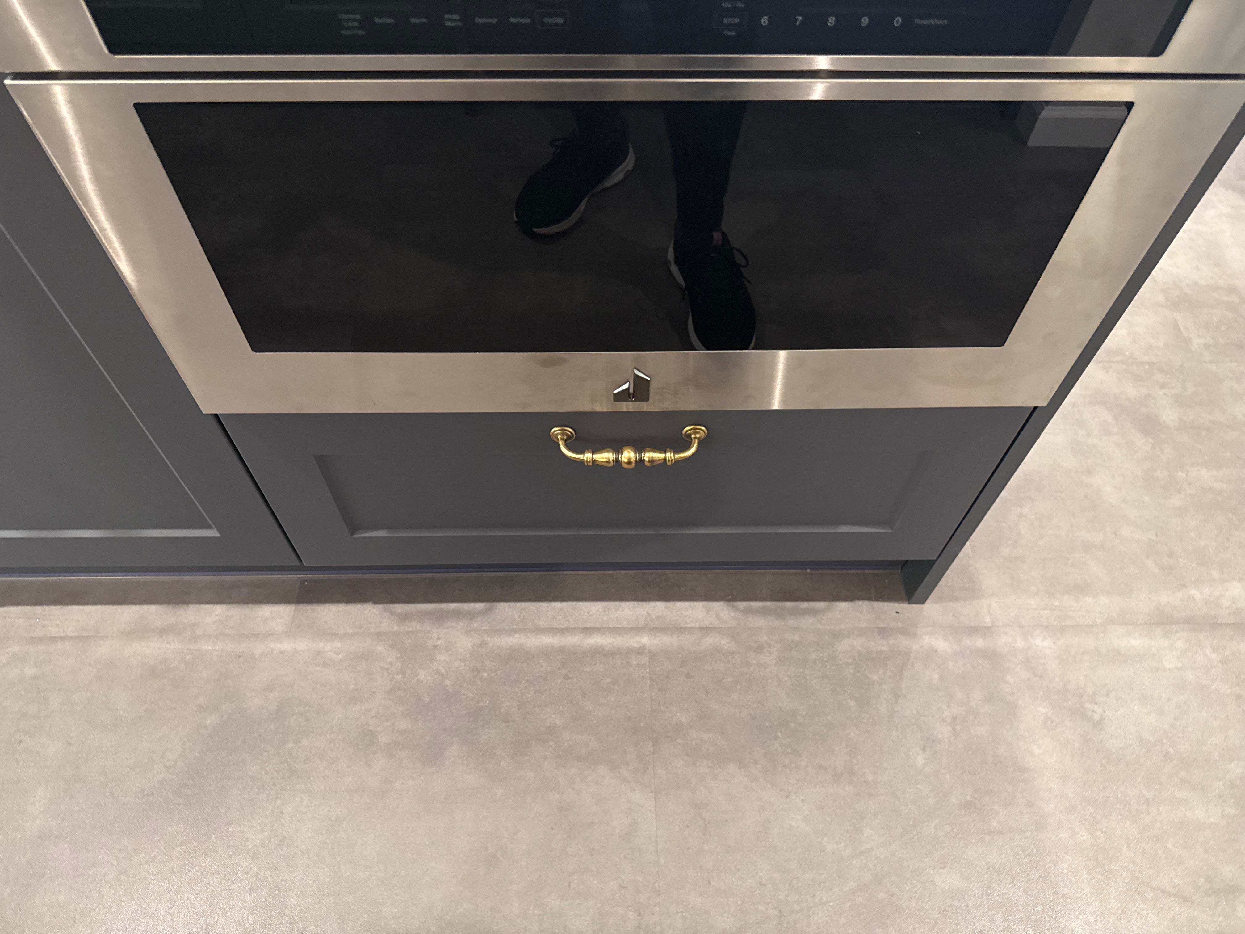 Wren Shaker Chelsea Juratek Forest Green Matte Kitchen