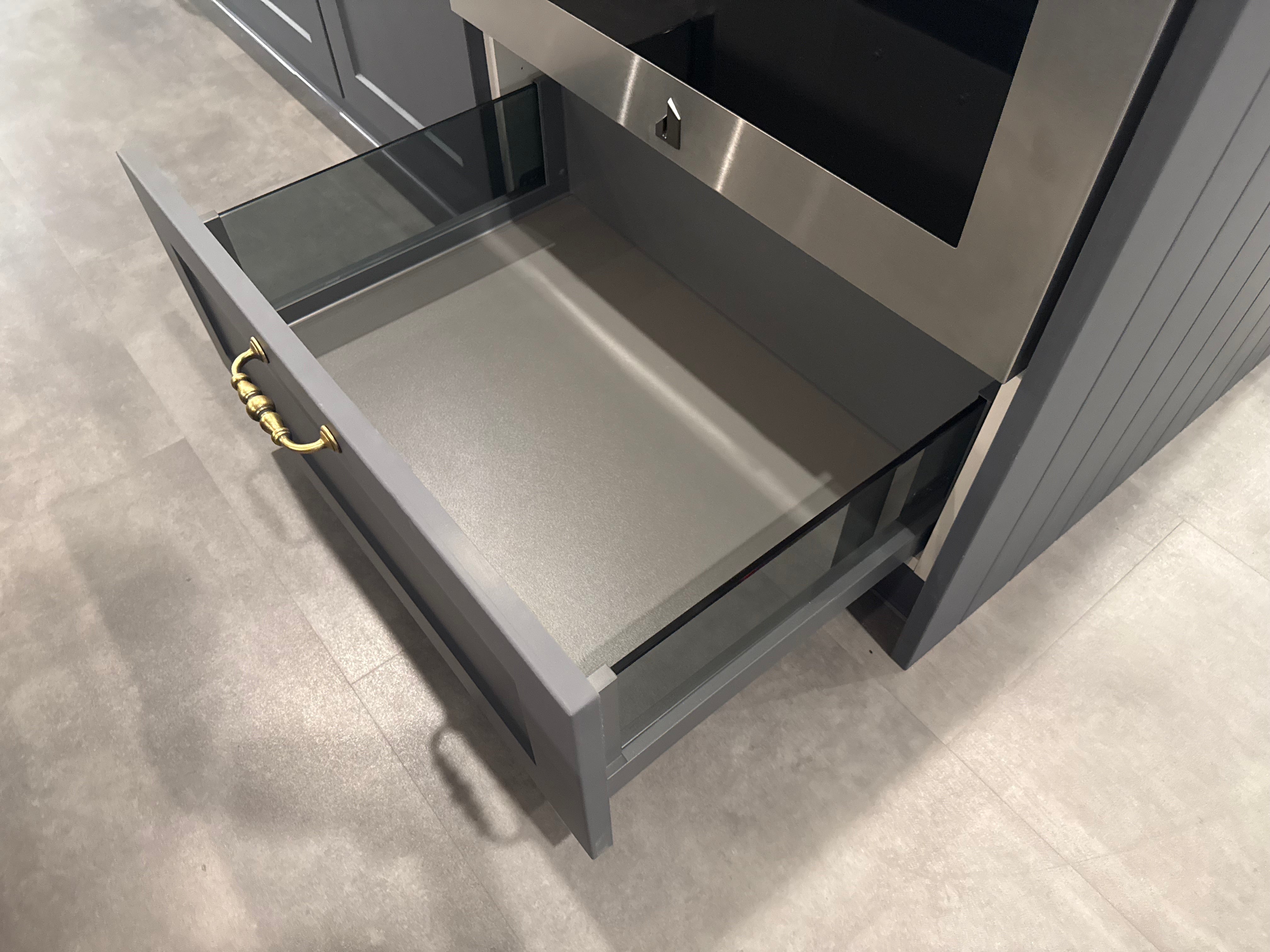 Wren Shaker Chelsea Juratek Forest Green Matte Kitchen