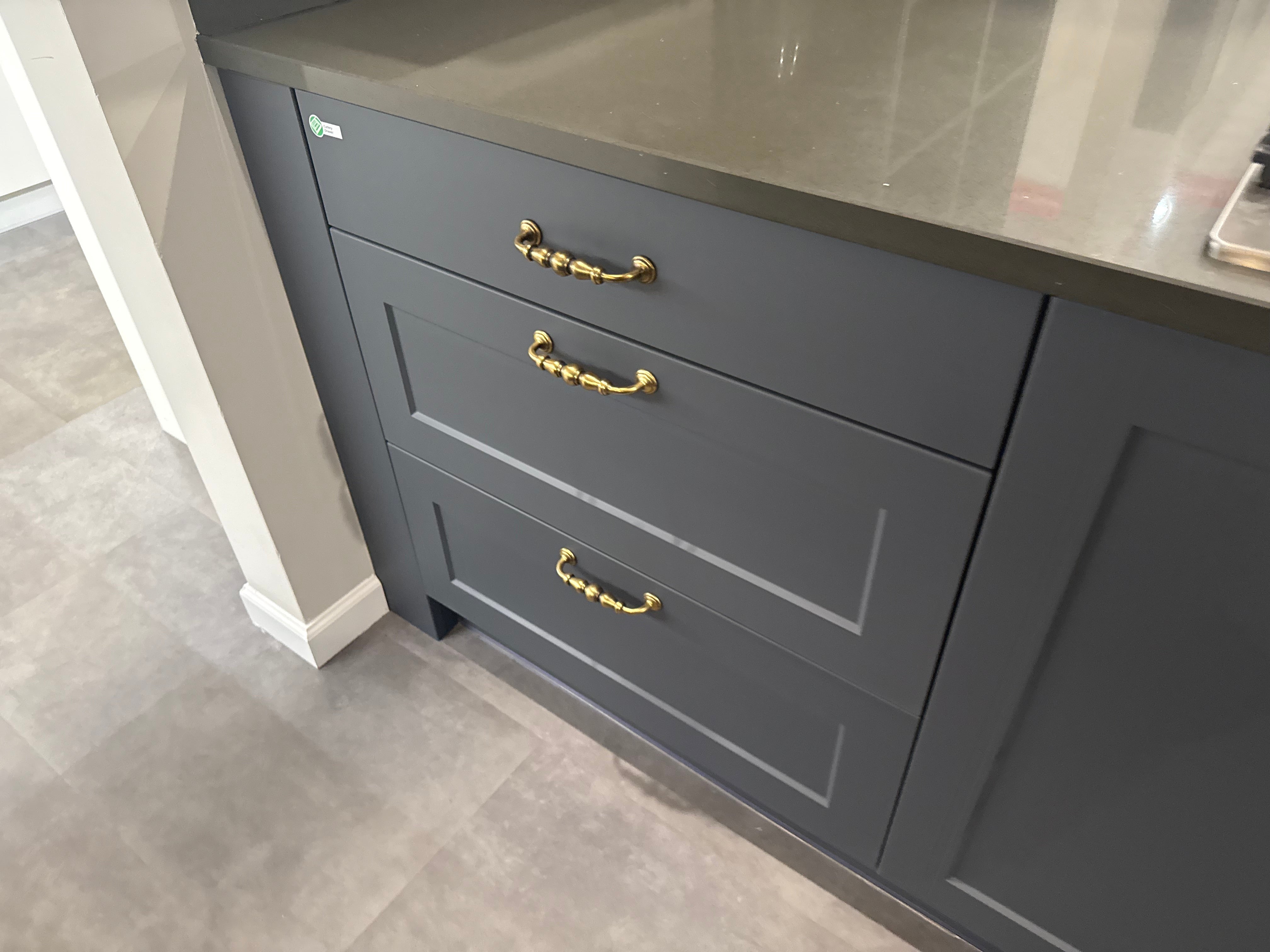 Wren Shaker Chelsea Juratek Forest Green Matte Kitchen