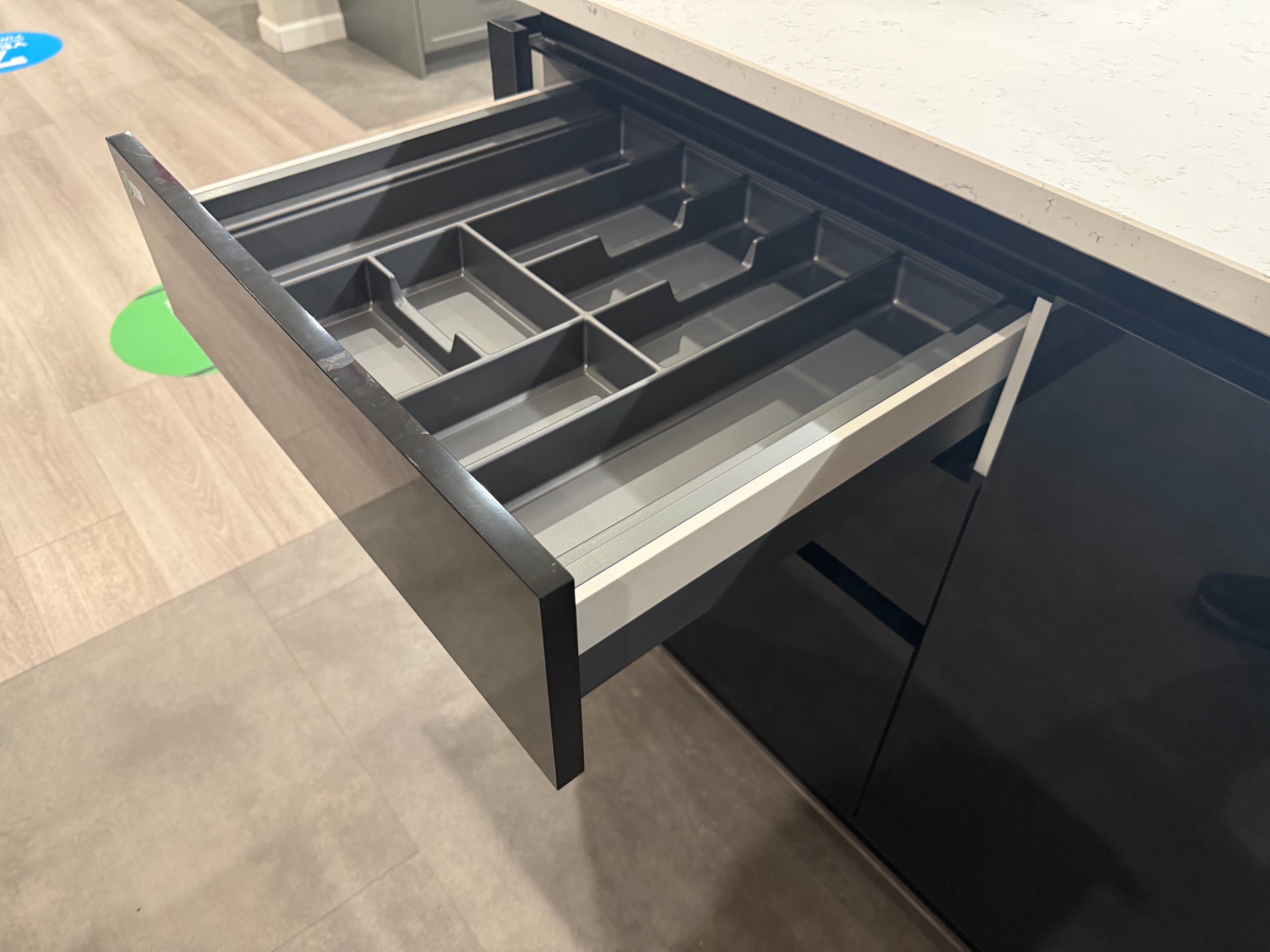 Wren Milano Elements Swiss Oak Matte & Ultra Nero Pantry Wall