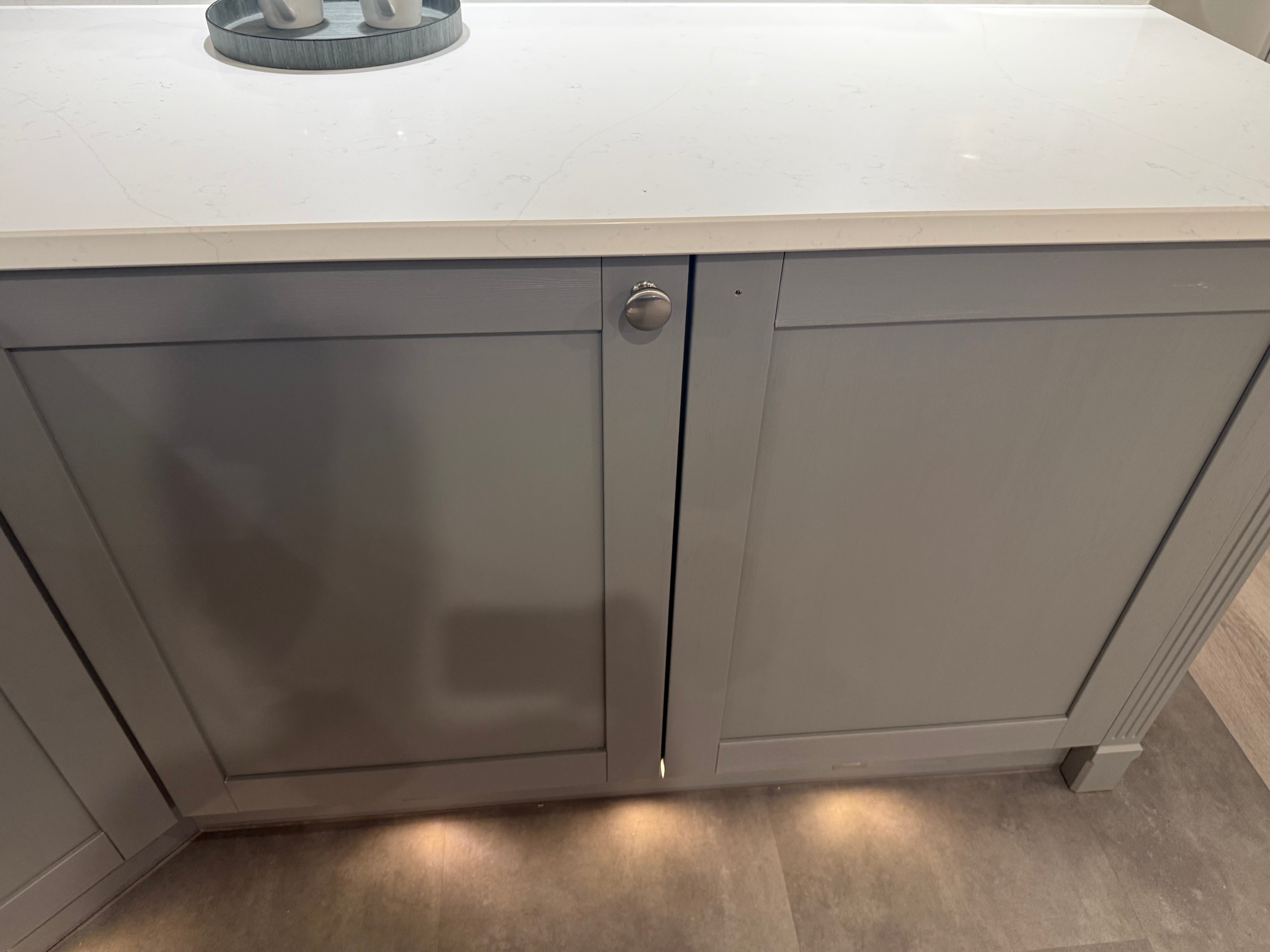 Wren Shaker Forest Classic Dust Gray & Shadow Grain Kitchen