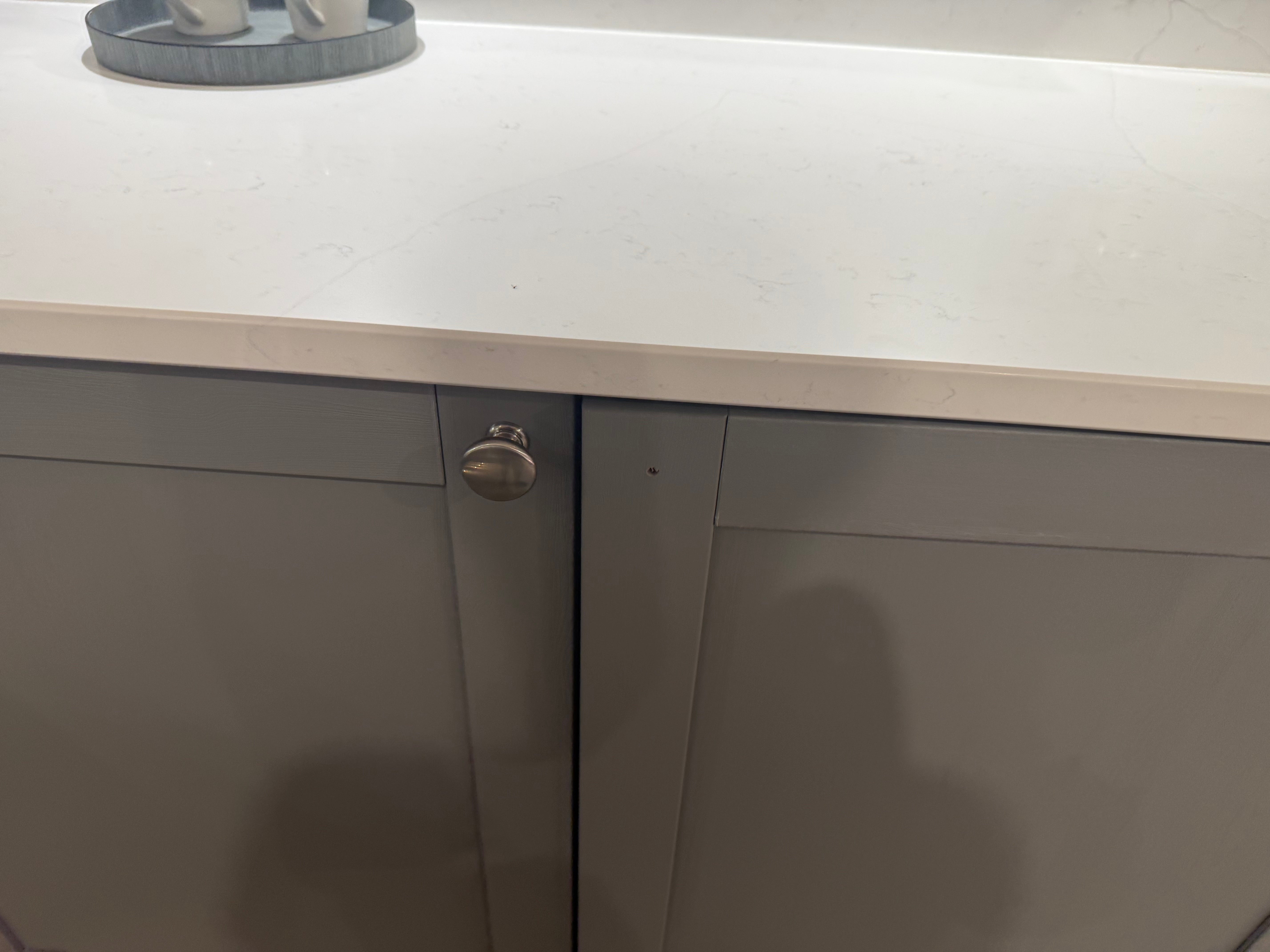 Wren Shaker Forest Classic Dust Gray & Shadow Grain Kitchen