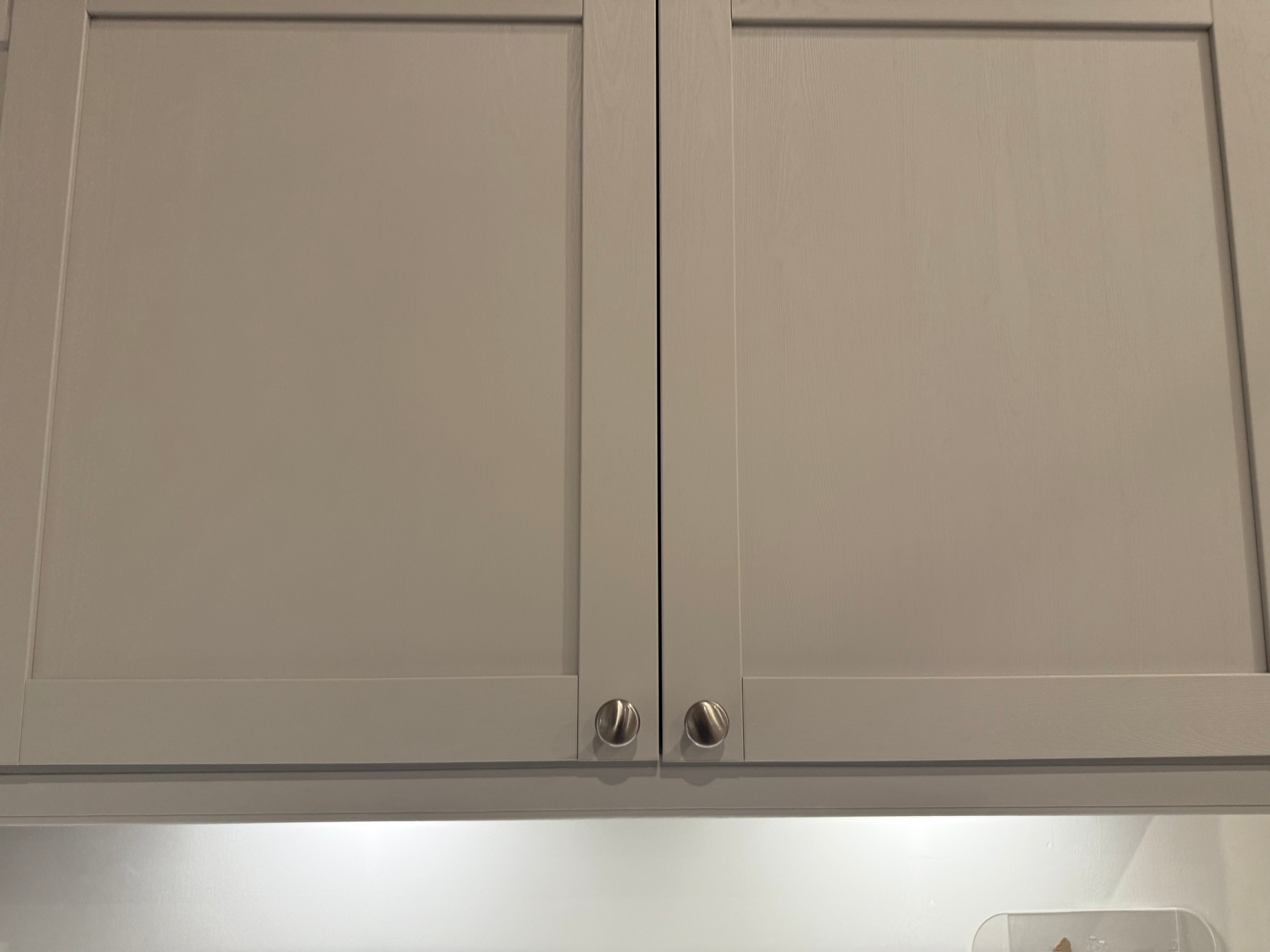 Wren Shaker Forest Classic Dust Gray & Shadow Grain Kitchen
