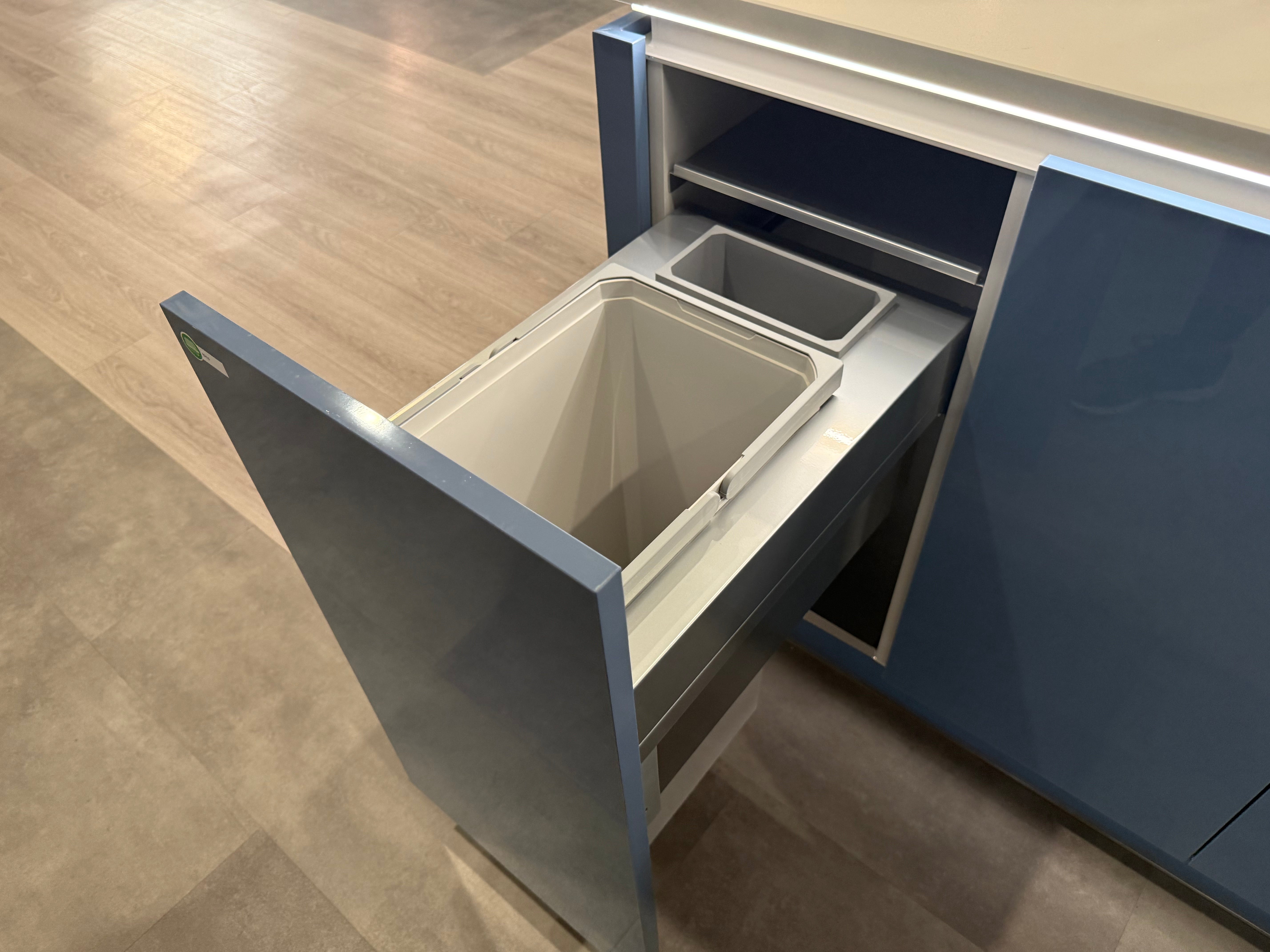 Wren Infinity Plus Blue Gloss Handleless Kitchen