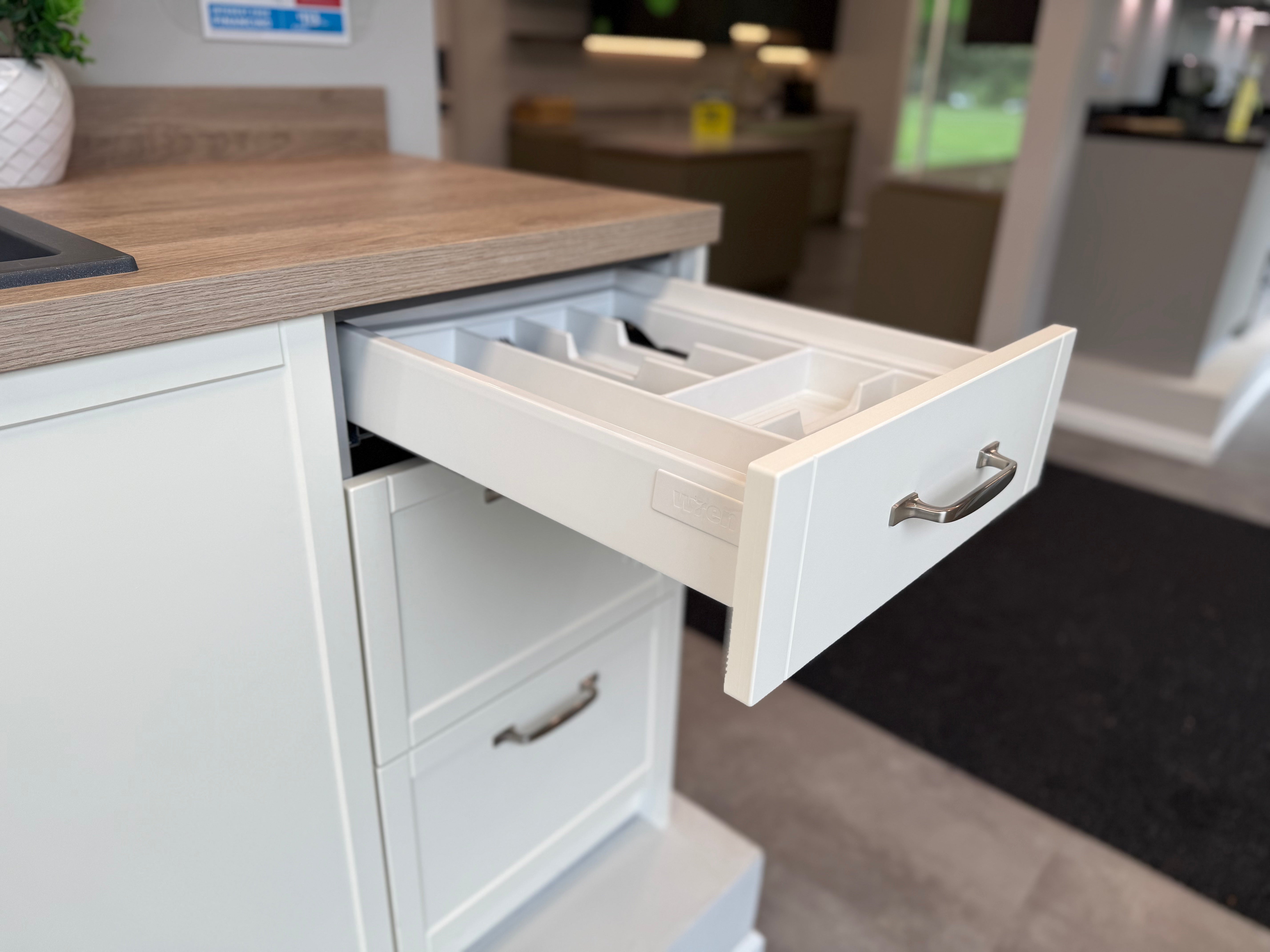 Wren Shaker Slim Matte Cream Kitchen
