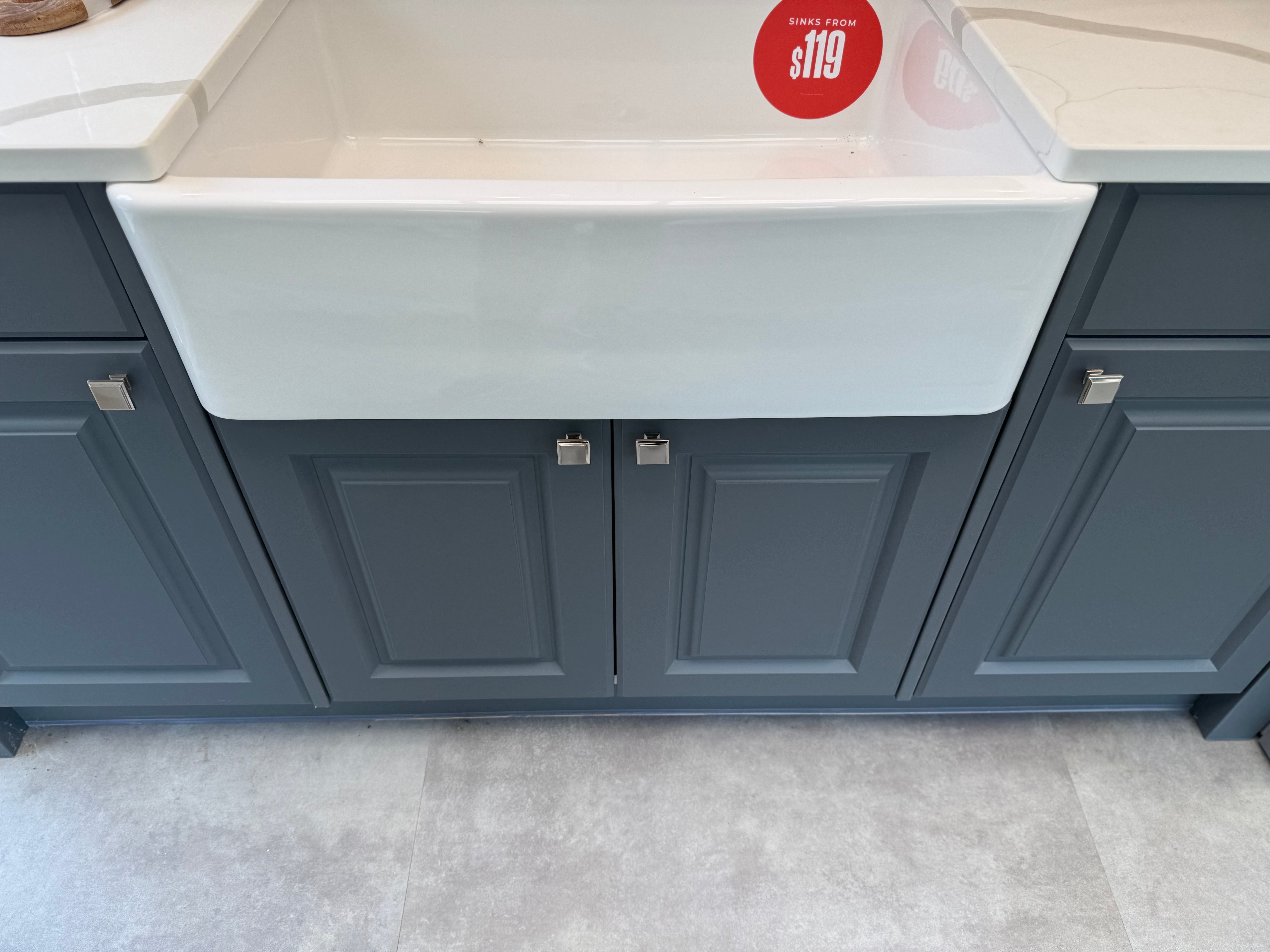 Wren Georgian Juratek Matte Forest Green Pantry Wall