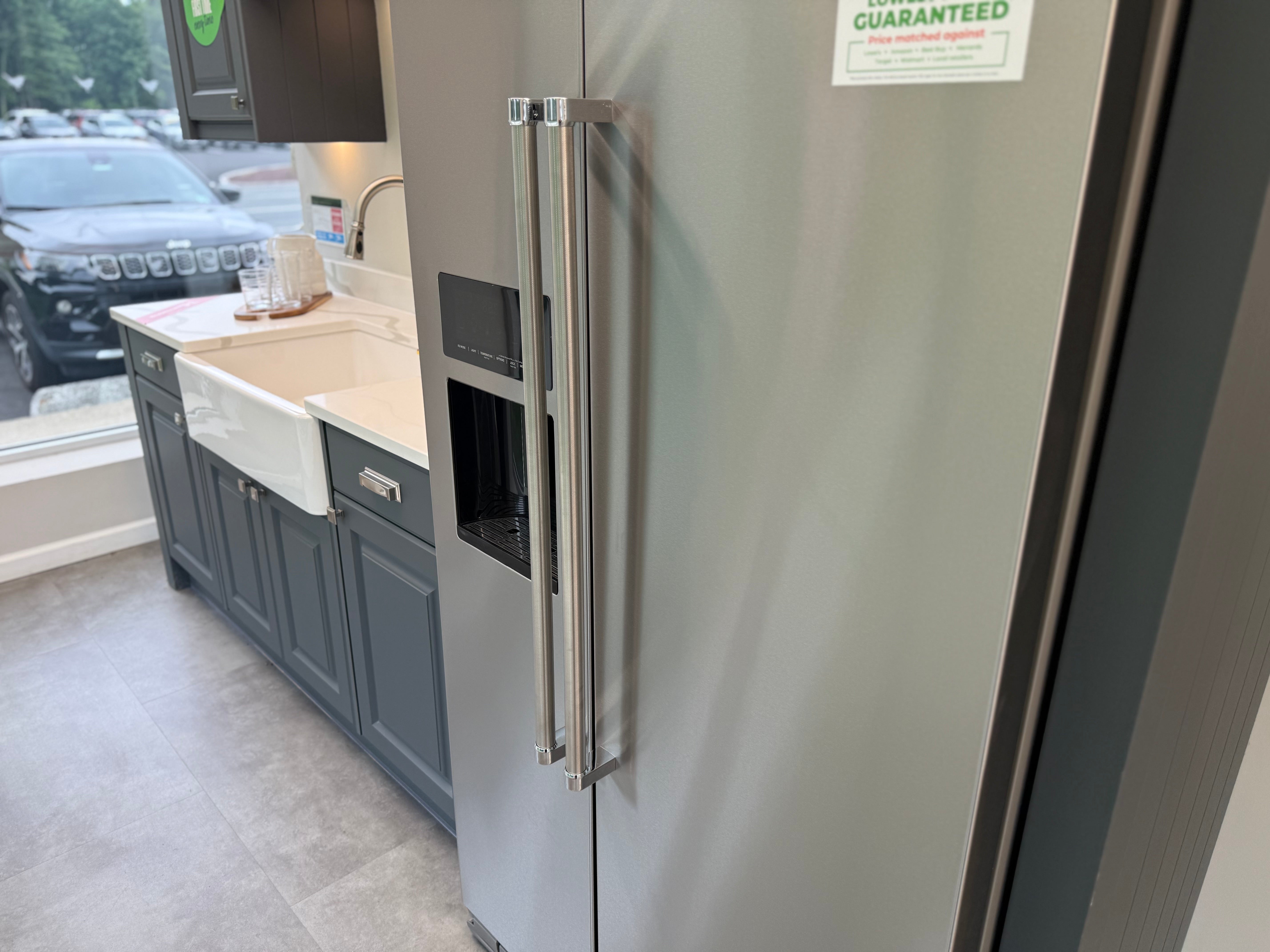 Wren Georgian Juratek Matte Forest Green Pantry Wall