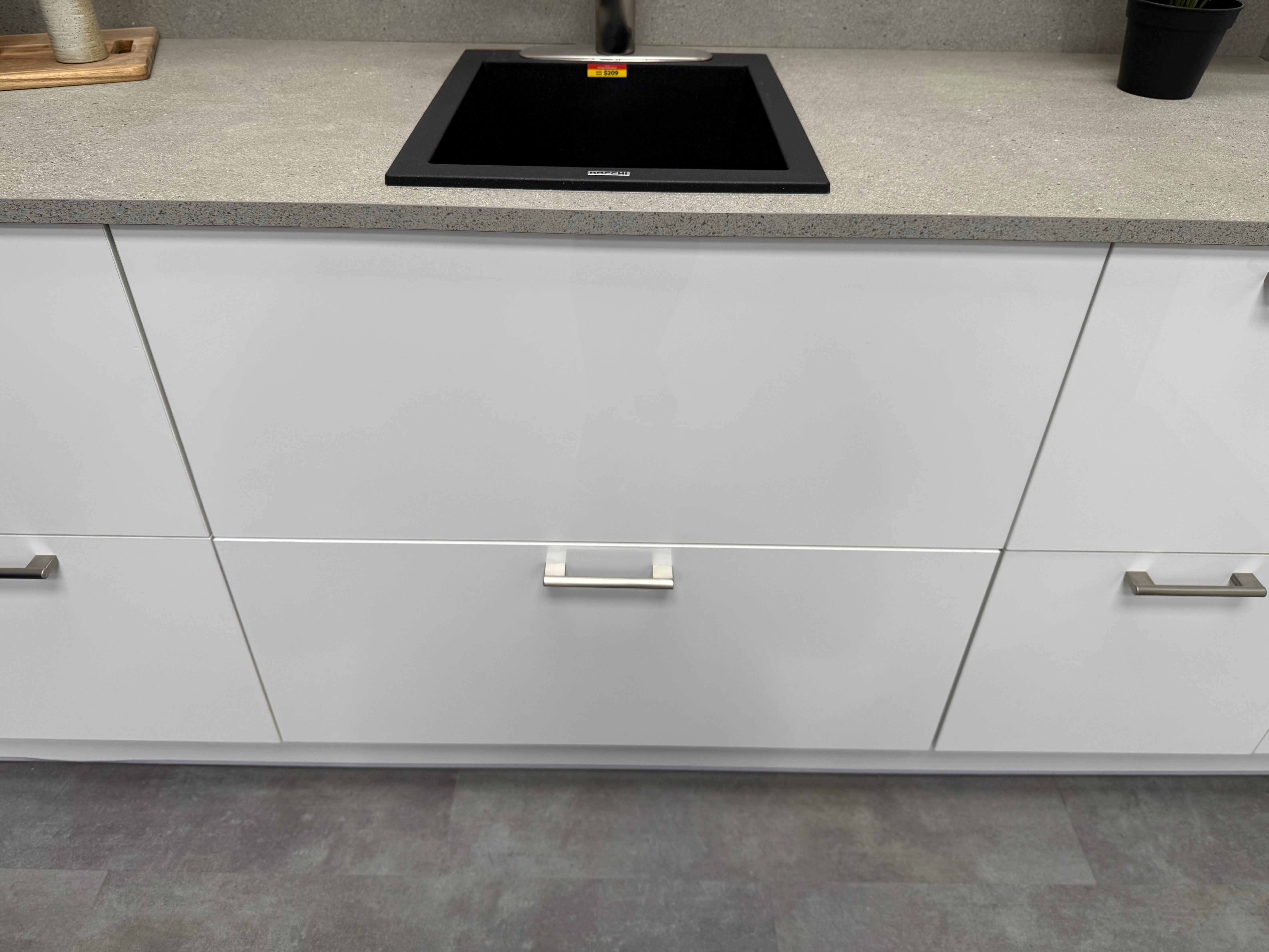 Wren Infinity Autograph White Gloss Kitchen
