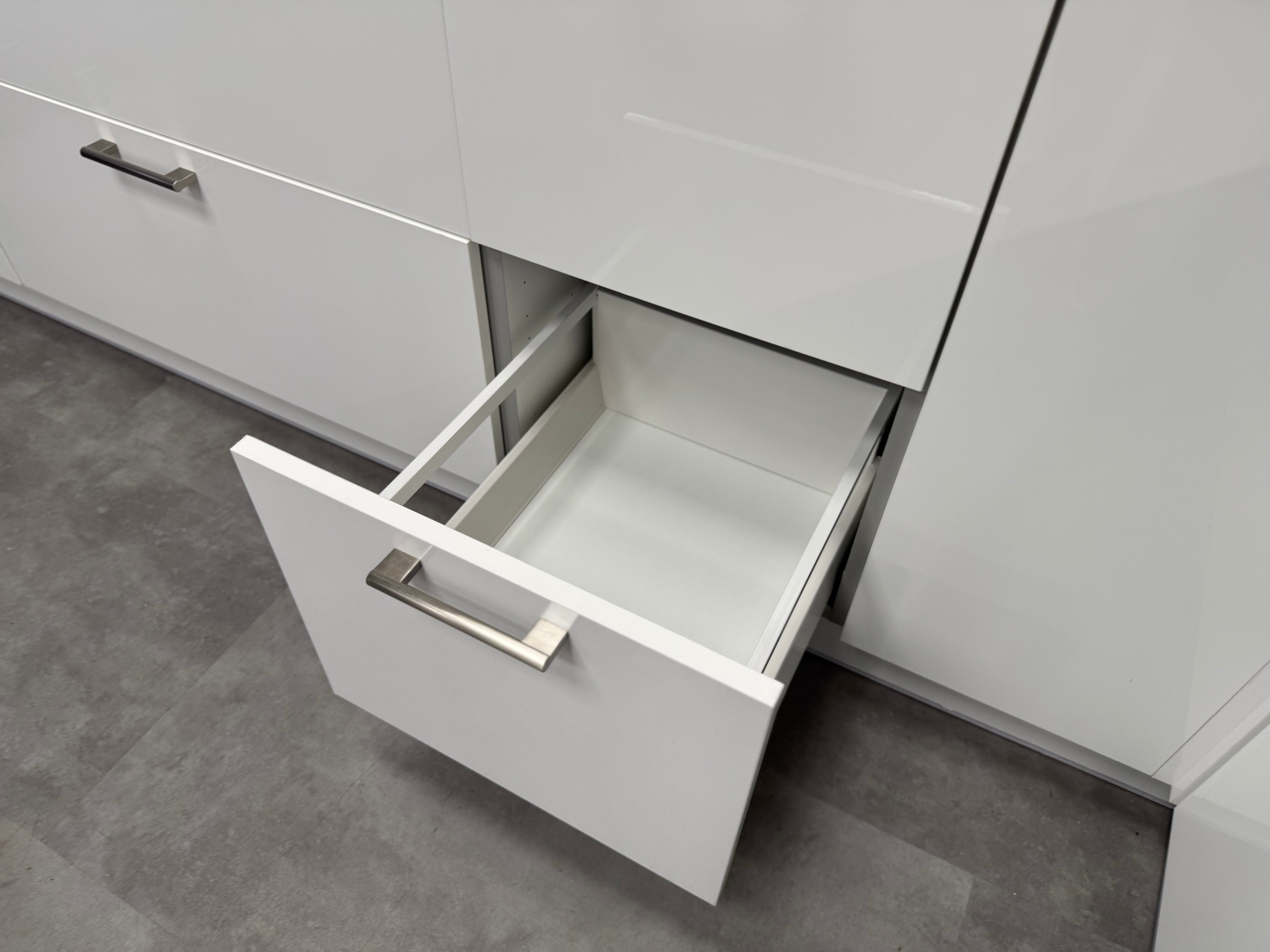 Wren Infinity Autograph White Gloss Kitchen