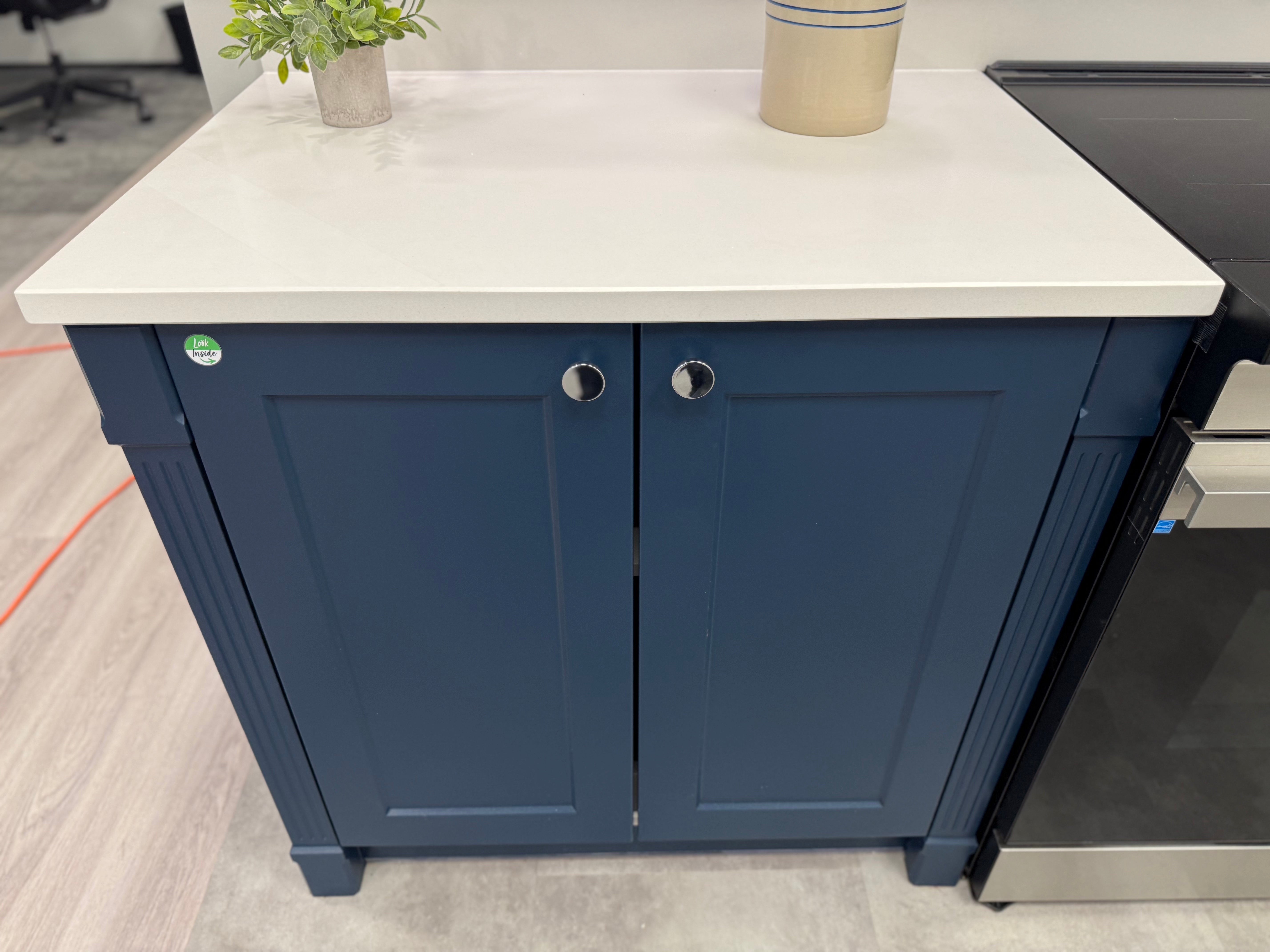 Wren Shaker Chelsea Juratek Matte Sapphire Blue Cooking Wall