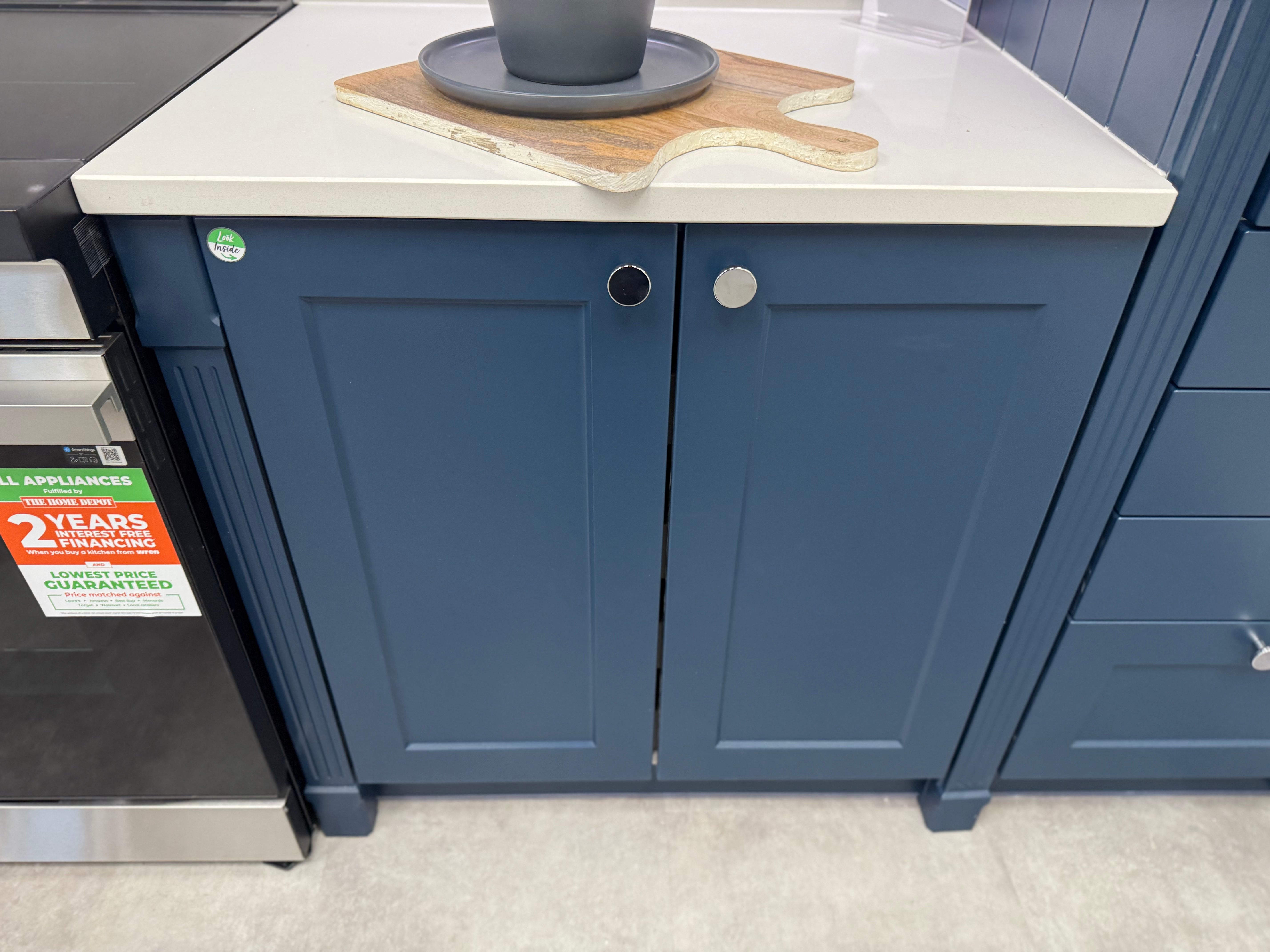 Wren Shaker Chelsea Juratek Matte Sapphire Blue Cooking Wall