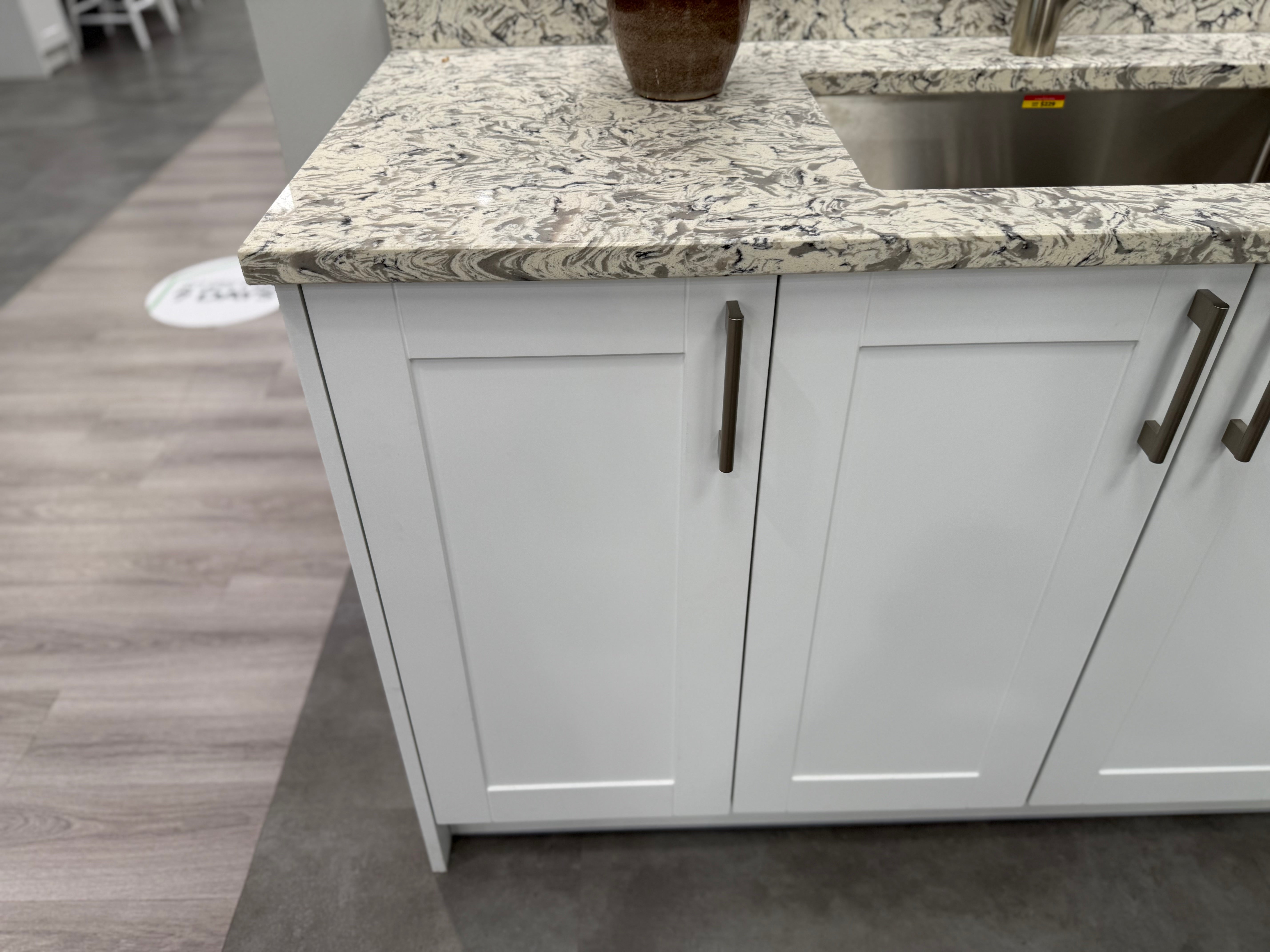 Wren Infinity Shaker Classic Matte White Kitchen