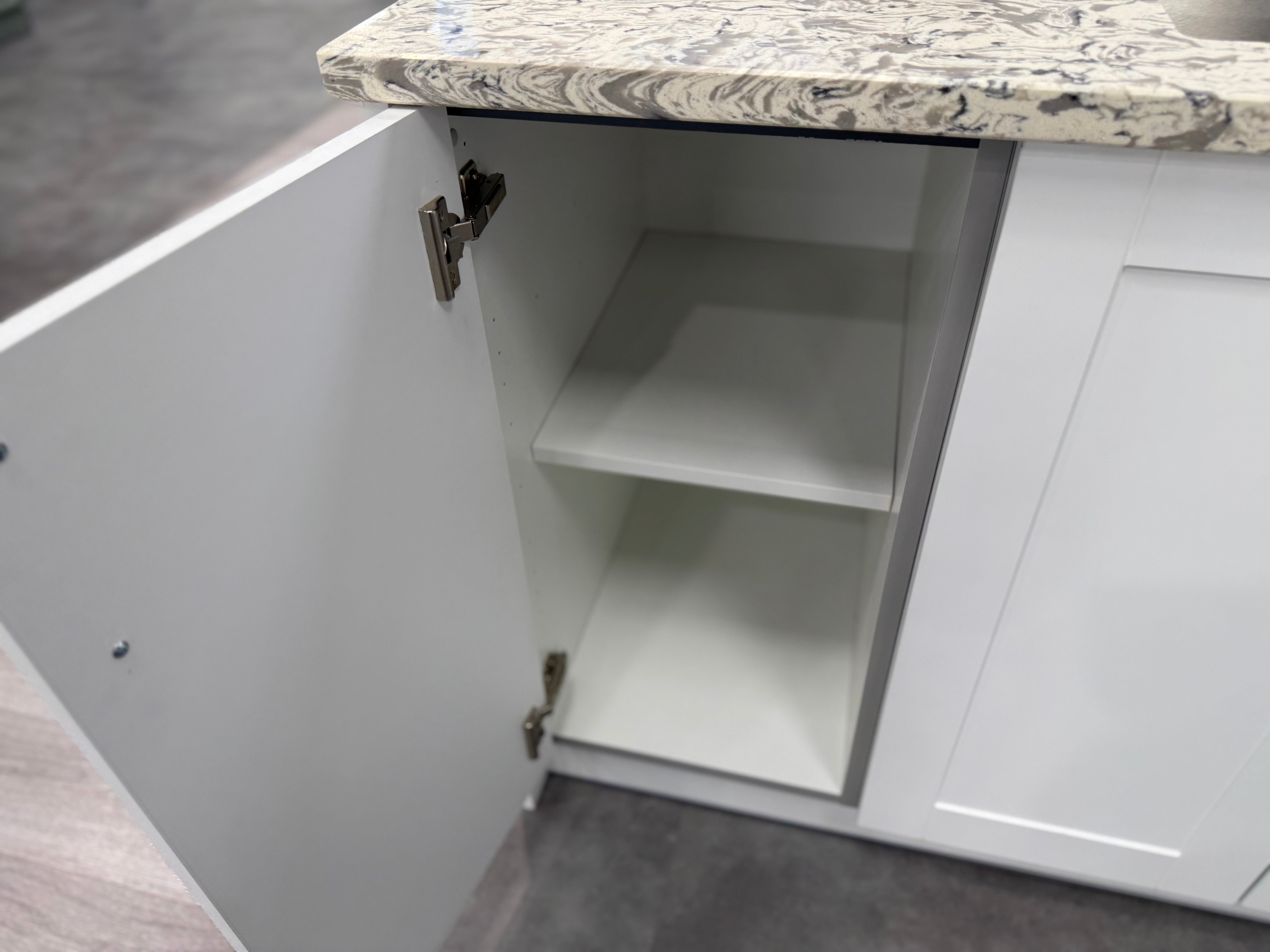 Wren Infinity Shaker Classic Matte White Kitchen